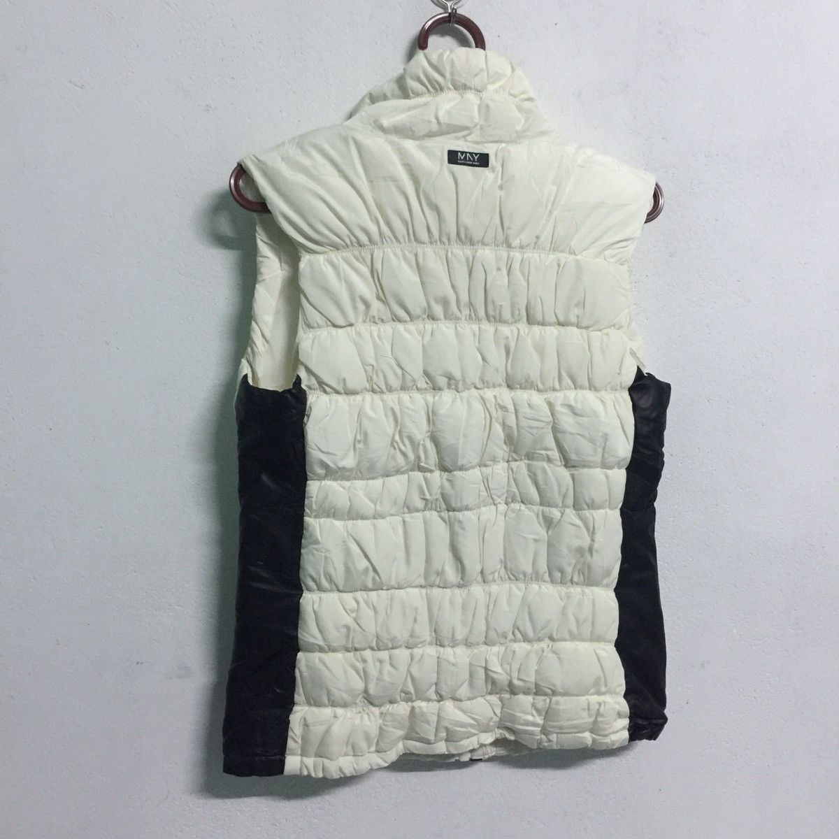 Japanese Brand Thin Puffer Vest Sleeveless Jacket Outerwear Size US S / EU 44-46 / 1 - 6 Thumbnail