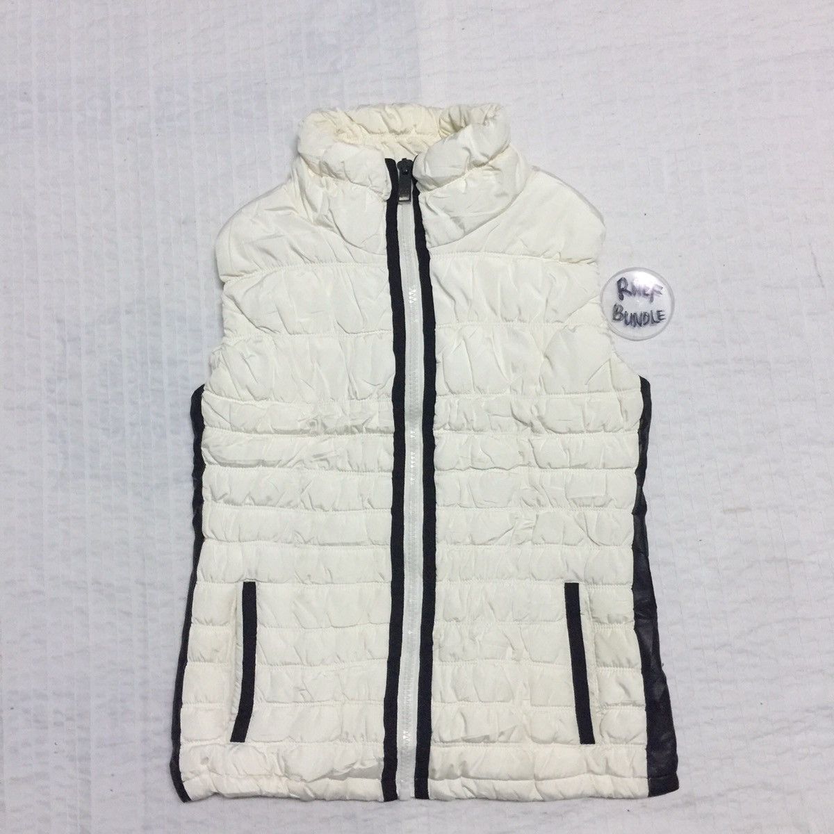 Japanese Brand Thin Puffer Vest Sleeveless Jacket Outerwear Size US S / EU 44-46 / 1 - 14 Thumbnail