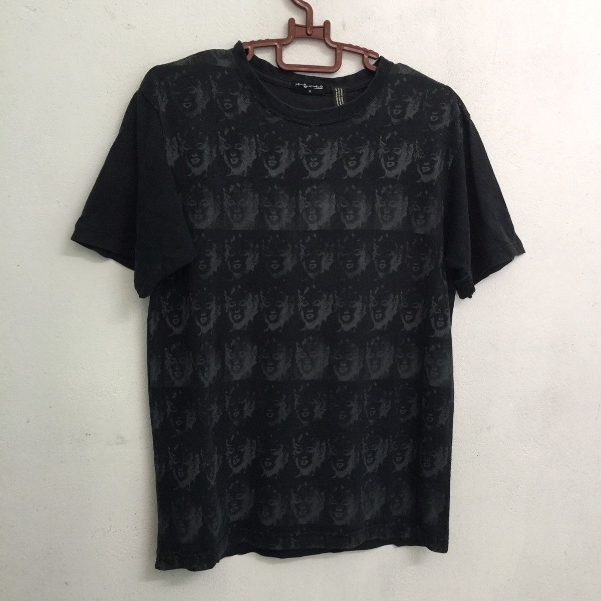 Andy Warhol × Uniqlo Andy Warhol Marilyn Monroe Uniqlo Tshirt Size US M / EU 48-50 / 2 - 3 Thumbnail