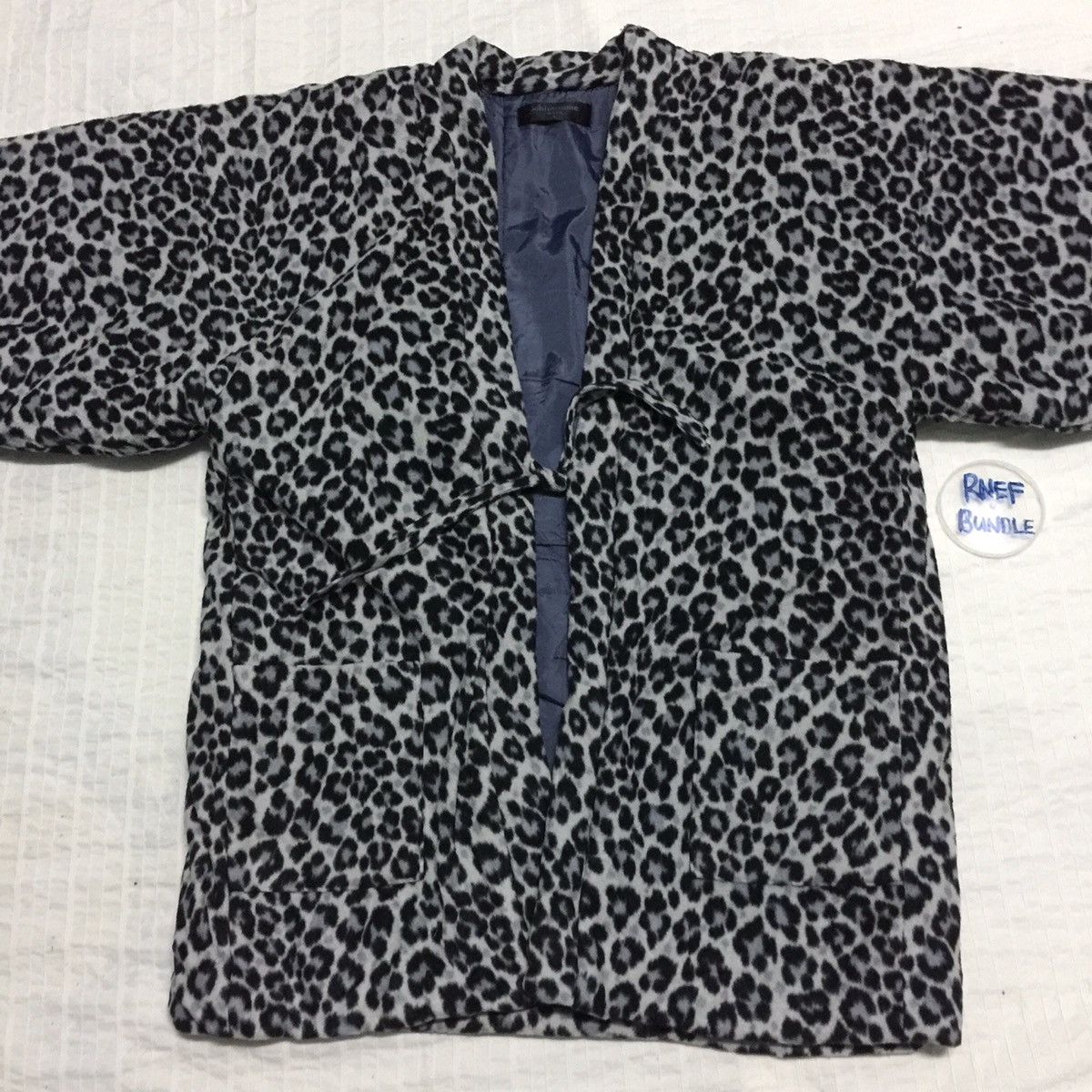 Japanese Brand Ichimonme Fleece Kimono White Leapord Design Size US L / EU 52-54 / 3 - 10 Thumbnail