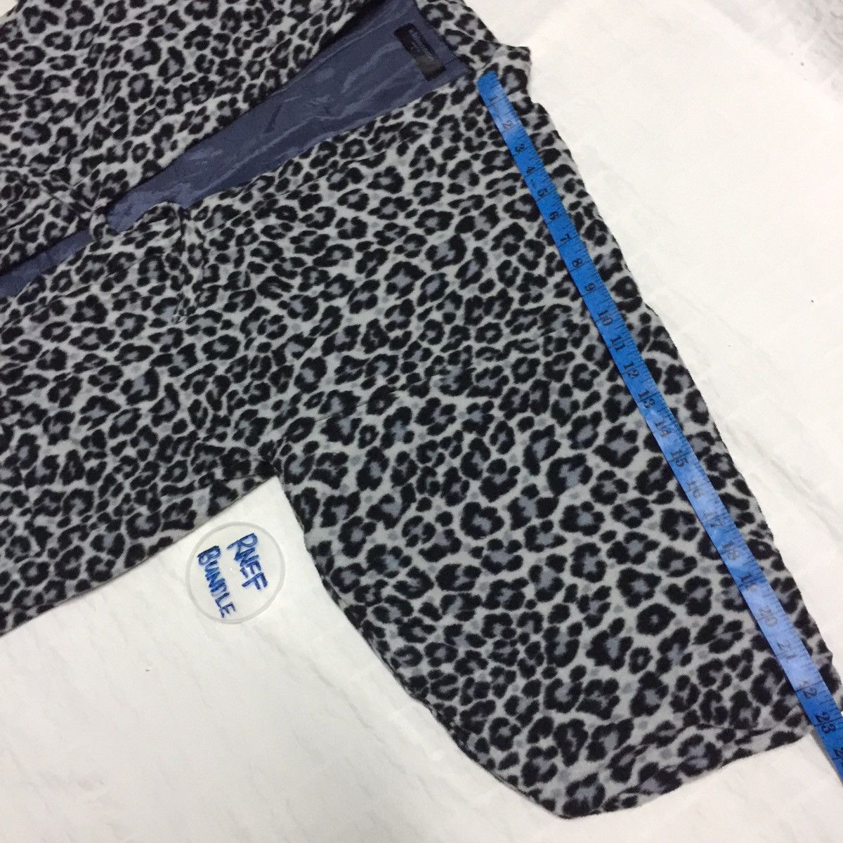 Japanese Brand Ichimonme Fleece Kimono White Leapord Design Size US L / EU 52-54 / 3 - 14 Thumbnail