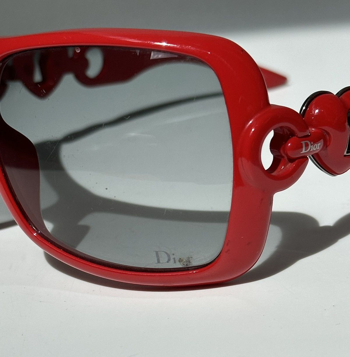 DIOR Lock Heart Logo Sunglasses Y2k archive coquette