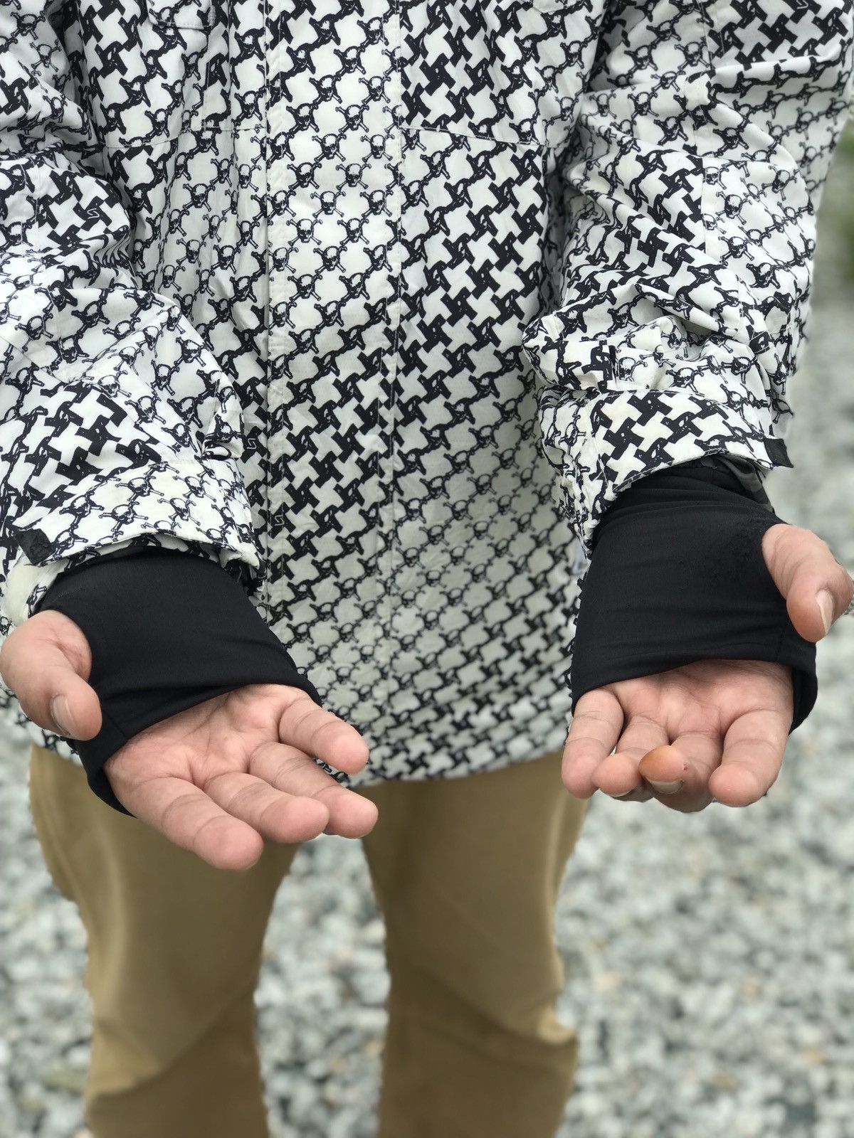 Japanese Brand Sims Snowboard Skulls Overprint Windbreaker Jacket Size US L / EU 52-54 / 3 - 6 Thumbnail