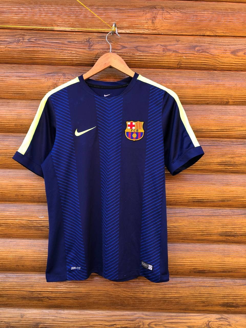 Nike BARCELONA FOOTBALL SHIRT SOCCER JERSEY NIKE Size US M / EU 48-50 / 2 - 1 Thumbnail