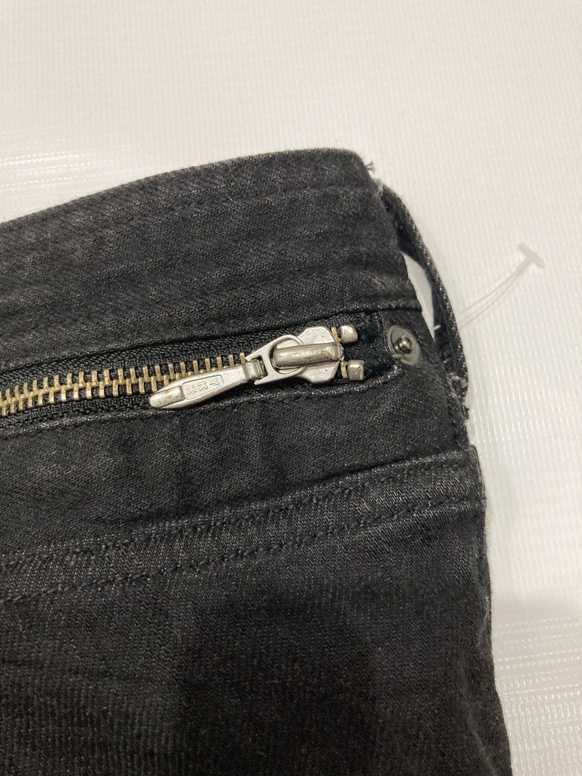 Japanese Brand × Yohji Yamamoto Yohji Yamamoto Black Zipper Denim Jeans Size US 34 / EU 50 - 17 Thumbnail