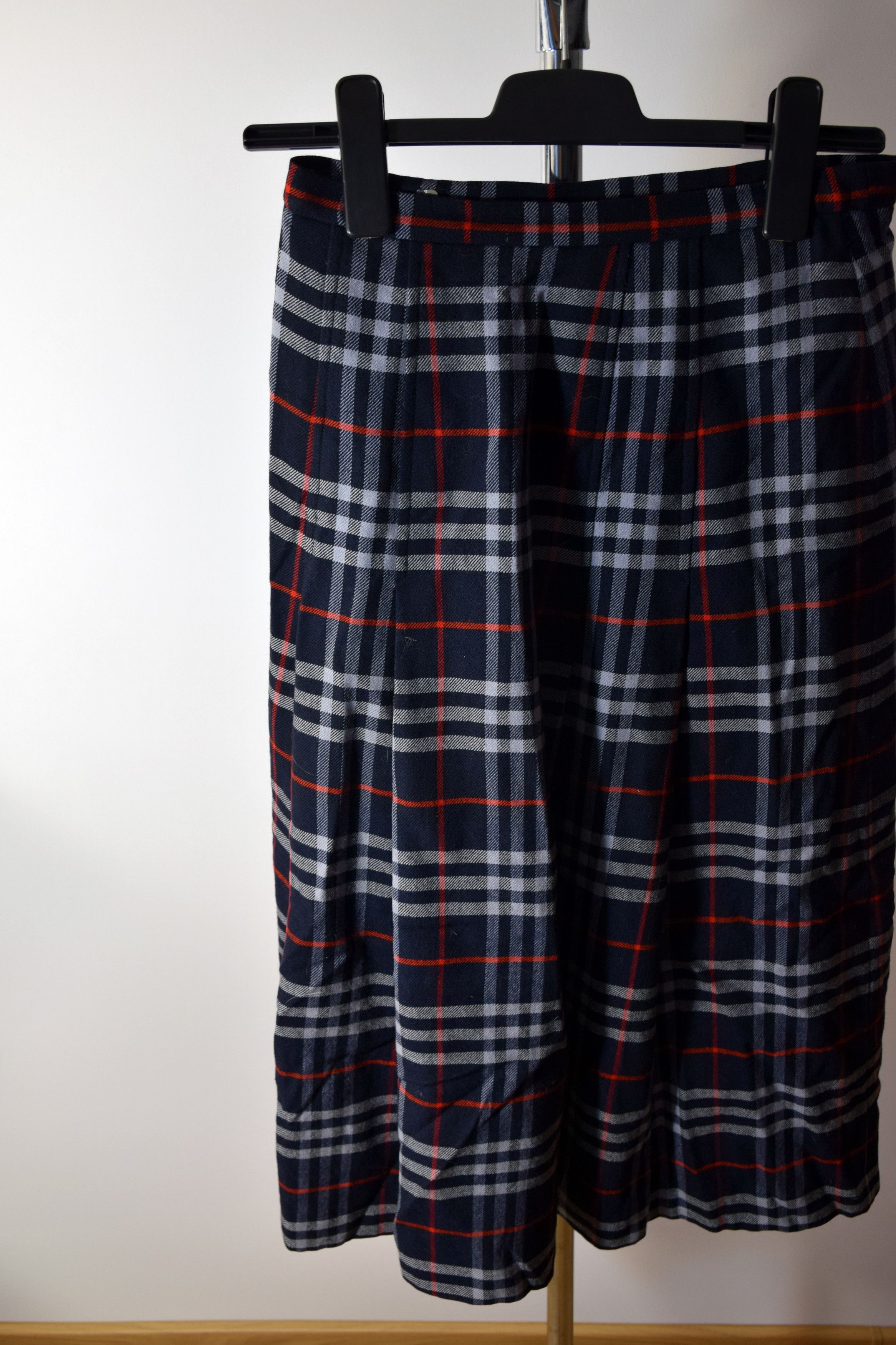 Burberry × Vintage 80s 90s Navy Nova Check Vintage Extra Long Burberrys Skirt Size 27" / US 4 / IT 40 - 5 Thumbnail