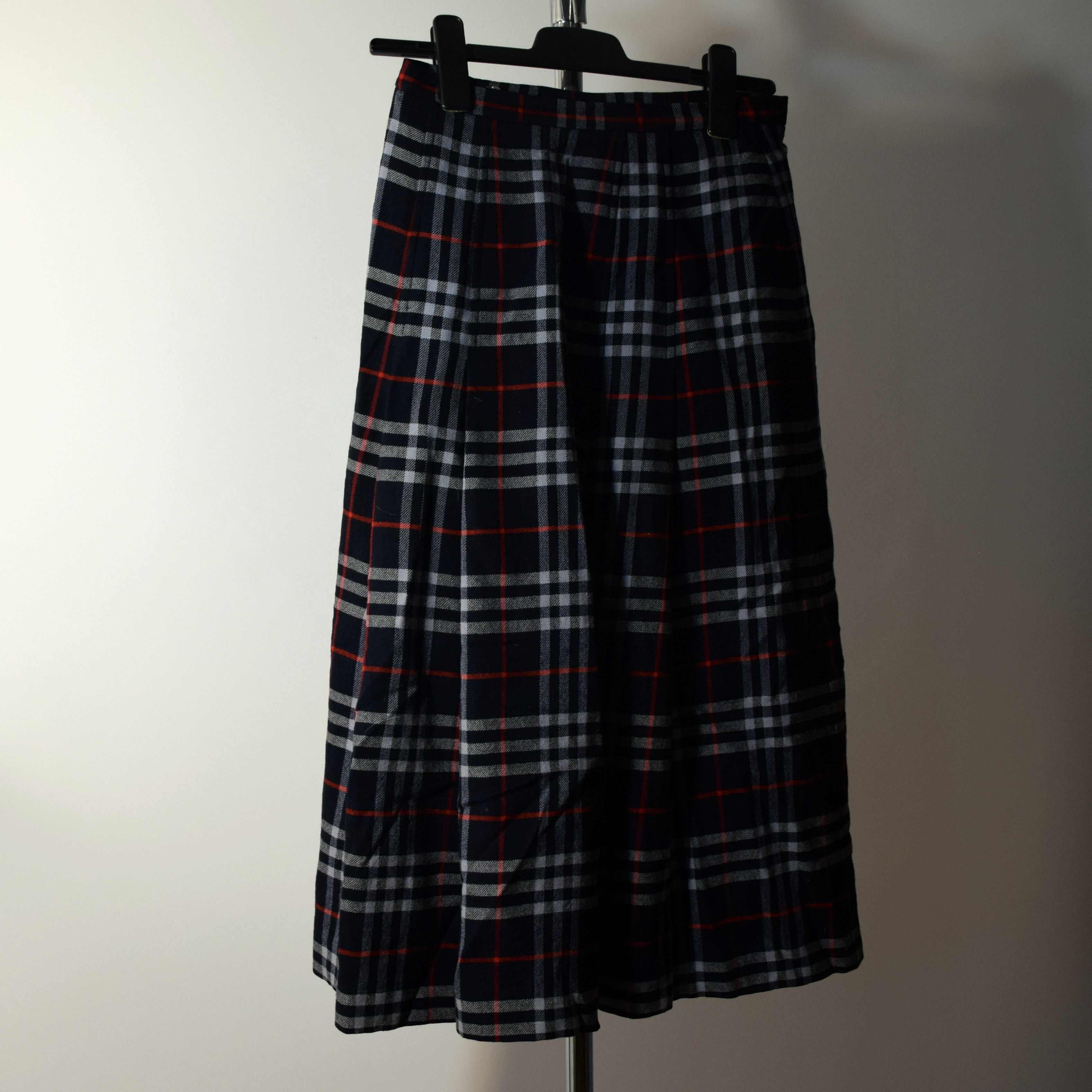 Burberry × Vintage 80s 90s Navy Nova Check Vintage Extra Long Burberrys Skirt Size 27" / US 4 / IT 40 - 3 Thumbnail