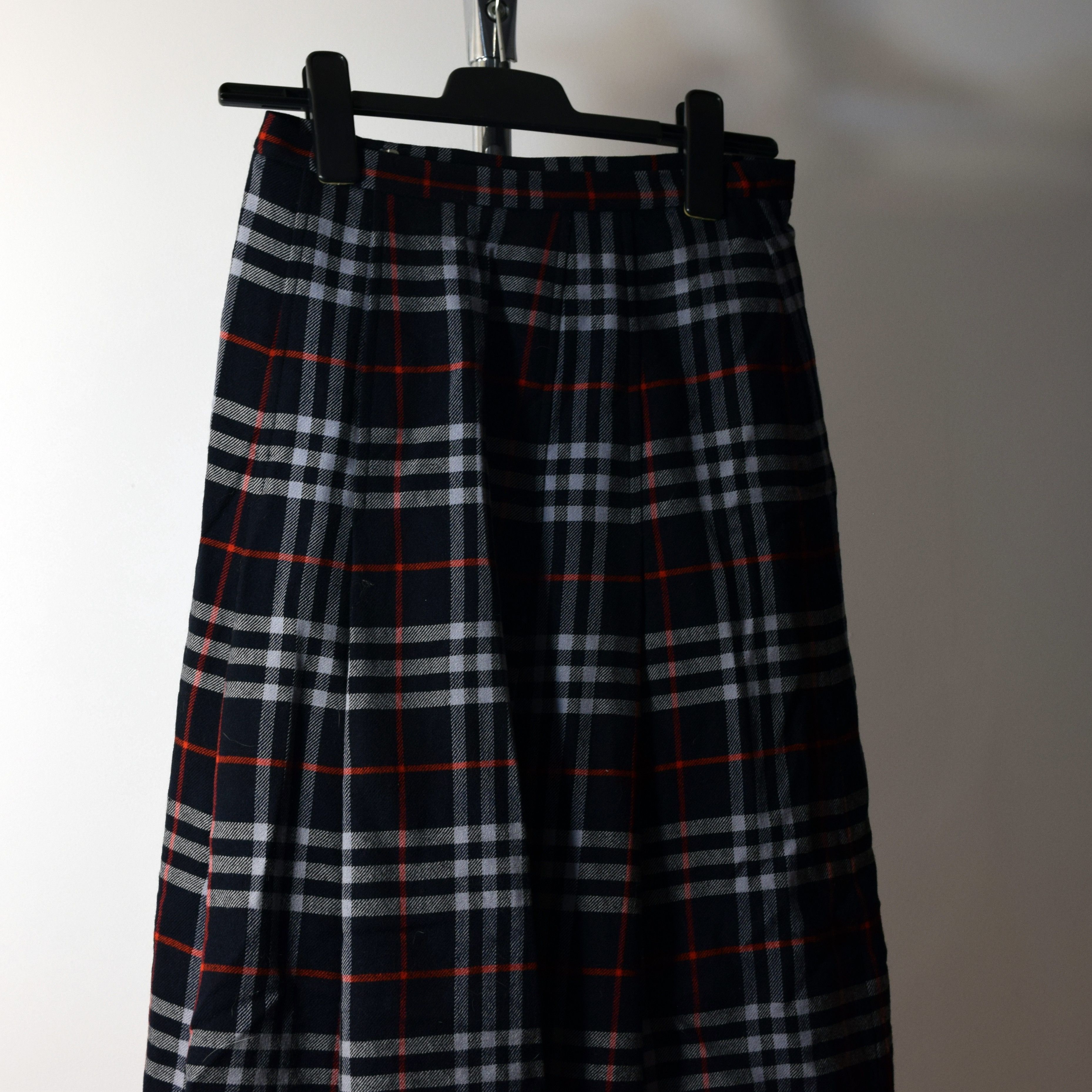 Burberry × Vintage 80s 90s Navy Nova Check Vintage Extra Long Burberrys Skirt Size 27" / US 4 / IT 40 - 4 Thumbnail