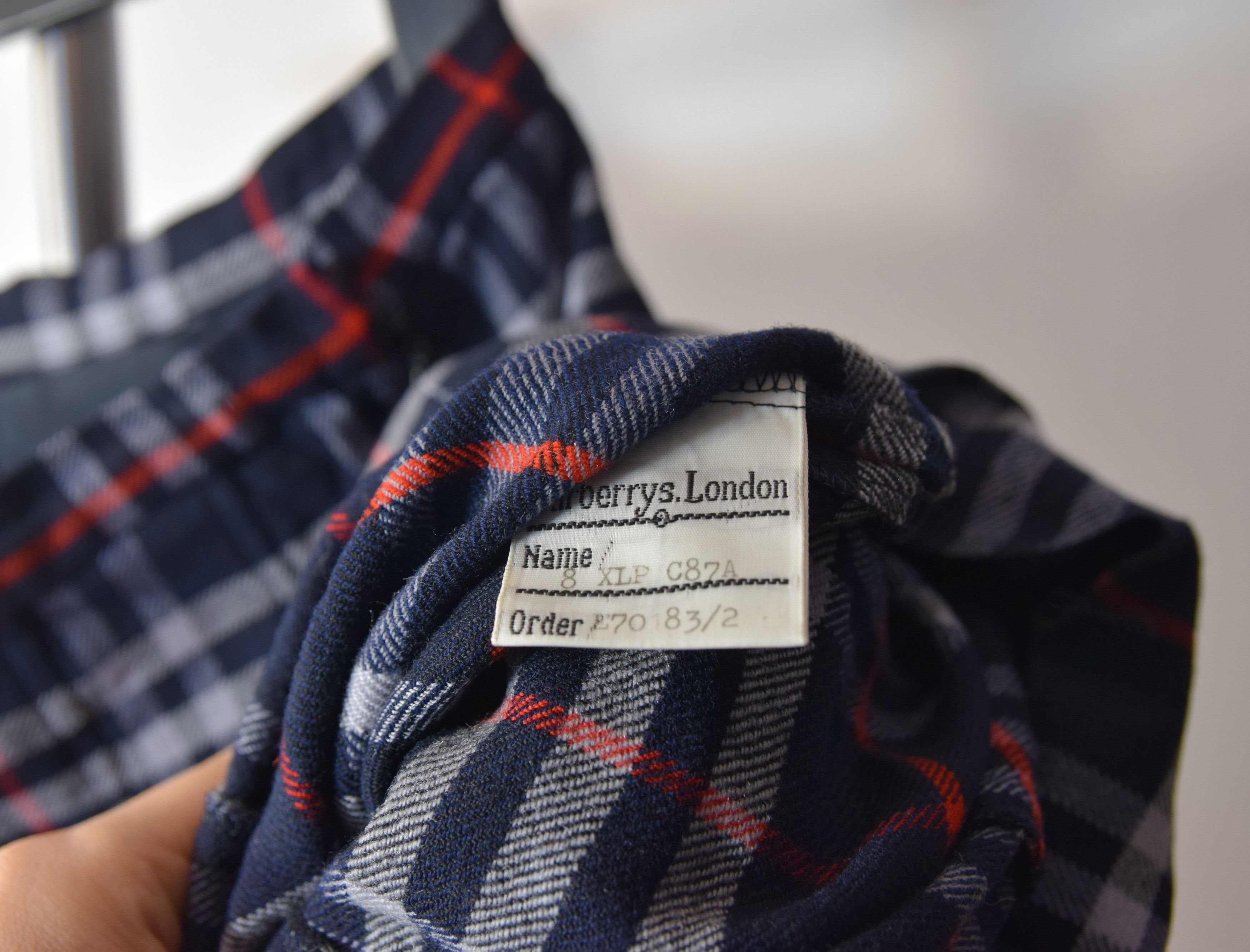 Burberry × Vintage 80s 90s Navy Nova Check Vintage Extra Long Burberrys Skirt Size 27" / US 4 / IT 40 - 10 Thumbnail