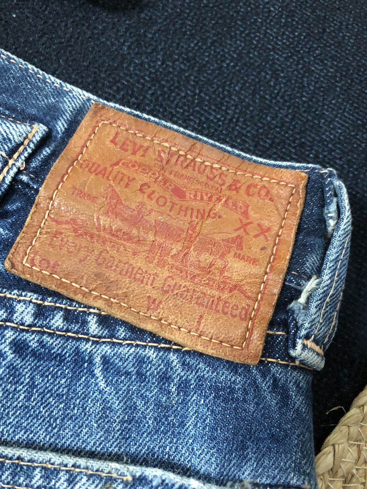 Levi's × Vintage VINTAGE 90’ LEVIS BIG E REPRODUCT 1937 SELVEDGE DENIM JEANS Size US 30 / EU 46 - 15 Thumbnail