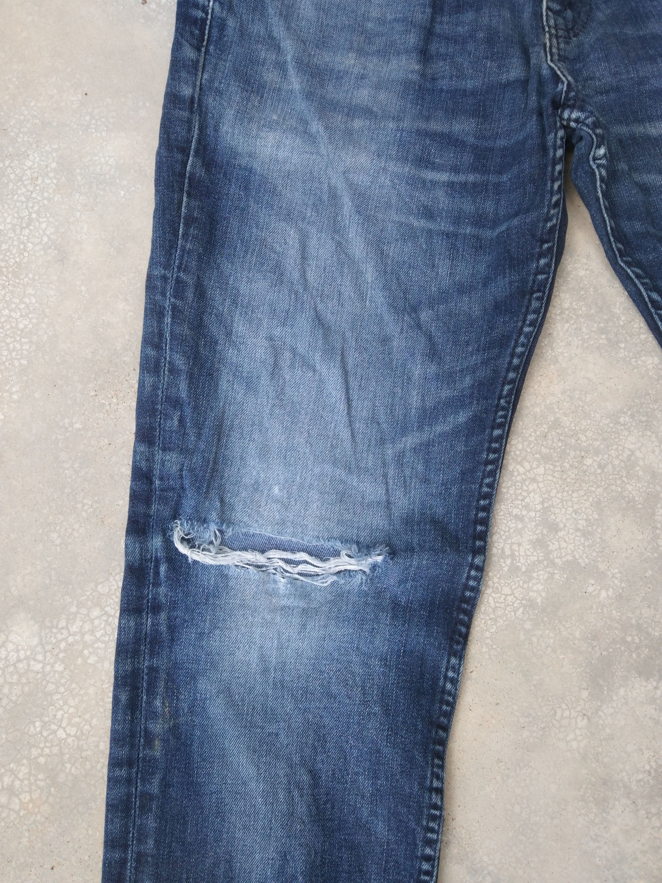 Levi's Vintage Levi"s Jeans 511 Blue Washed Distressed Denim 30x29 Size US 30 / EU 46 - 6 Thumbnail