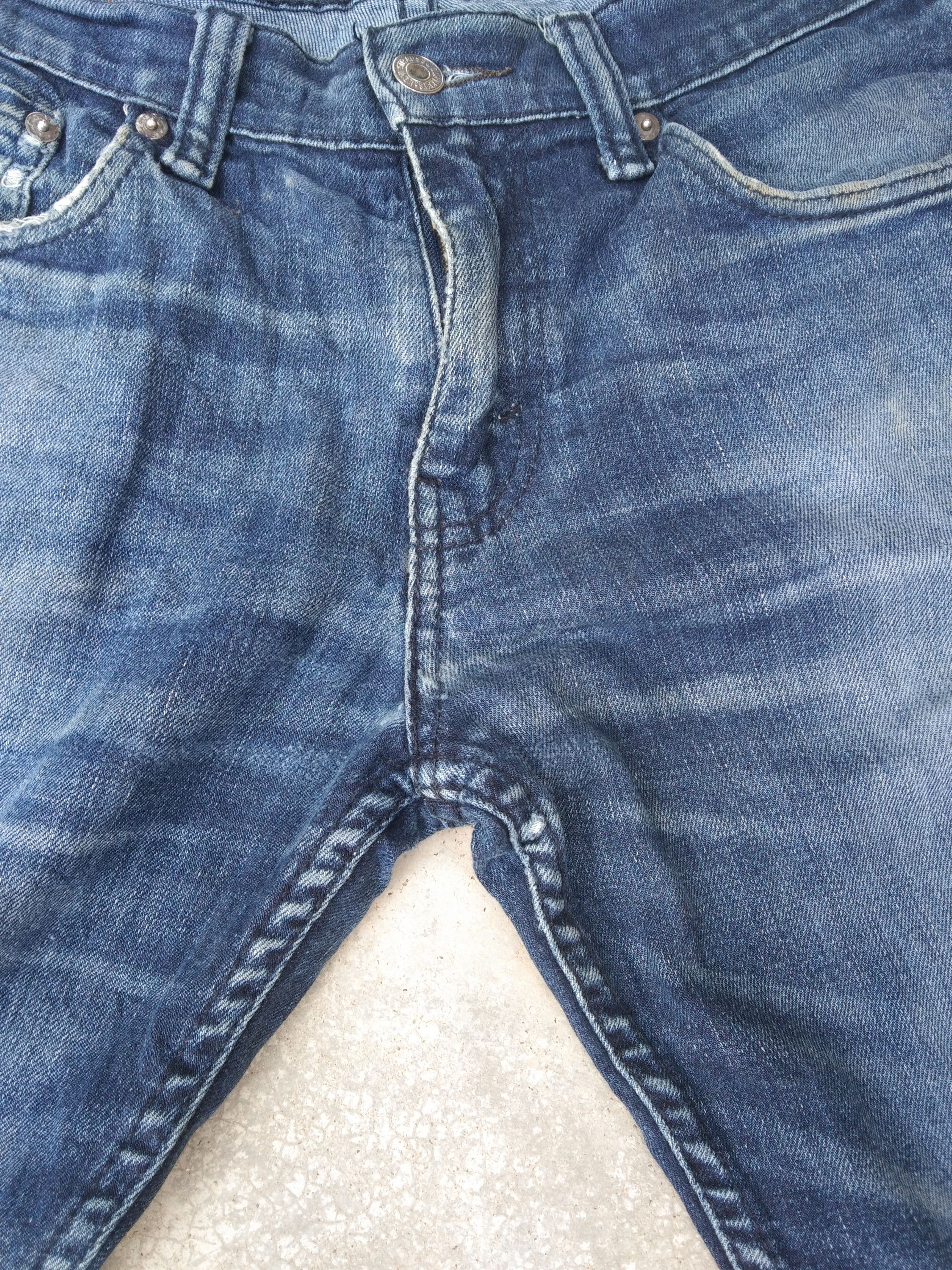 Levi's Vintage Levi"s Jeans 511 Blue Washed Distressed Denim 30x29 Size US 30 / EU 46 - 8 Thumbnail