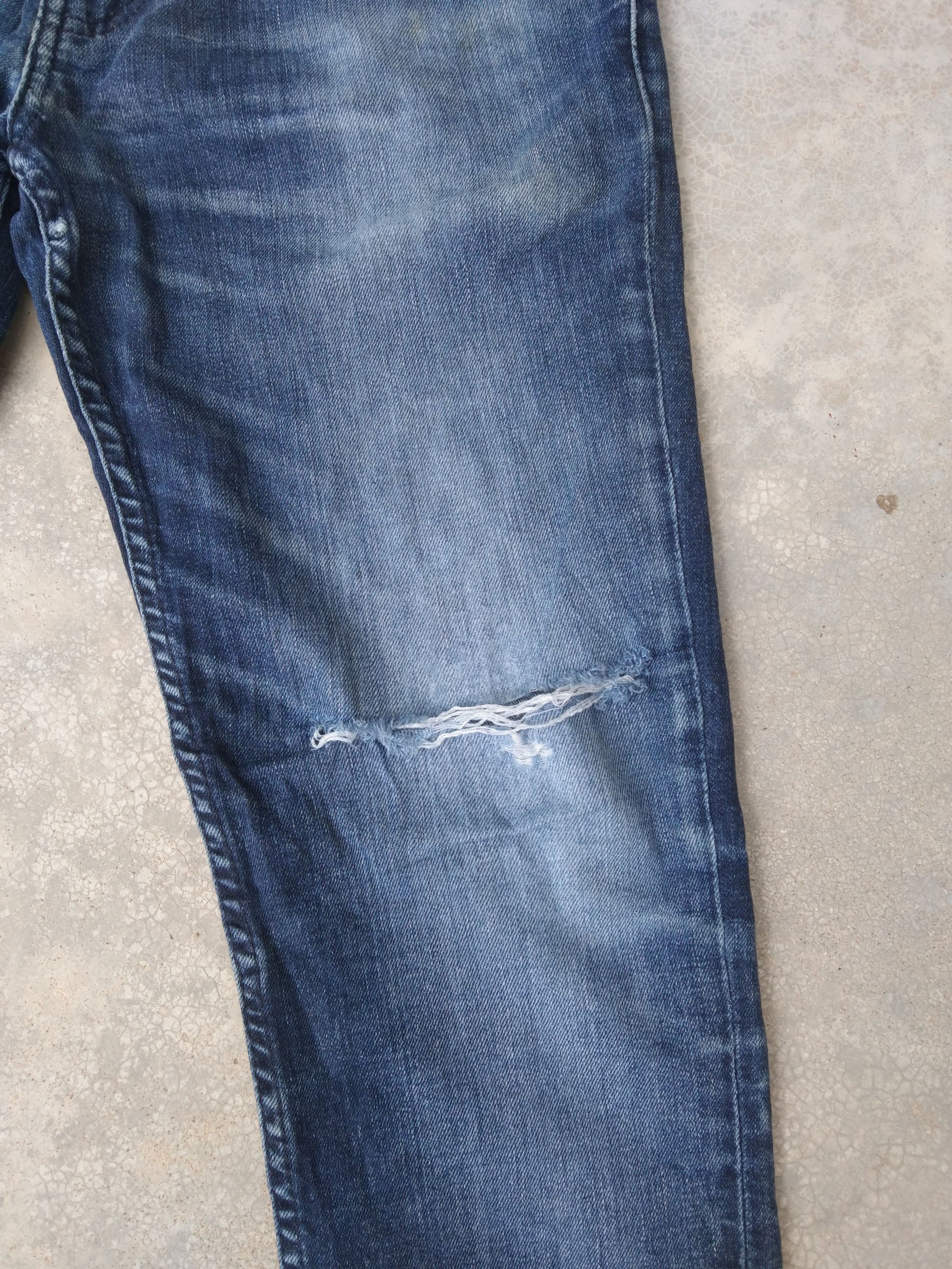 Levi's Vintage Levi"s Jeans 511 Blue Washed Distressed Denim 30x29 Size US 30 / EU 46 - 5 Thumbnail