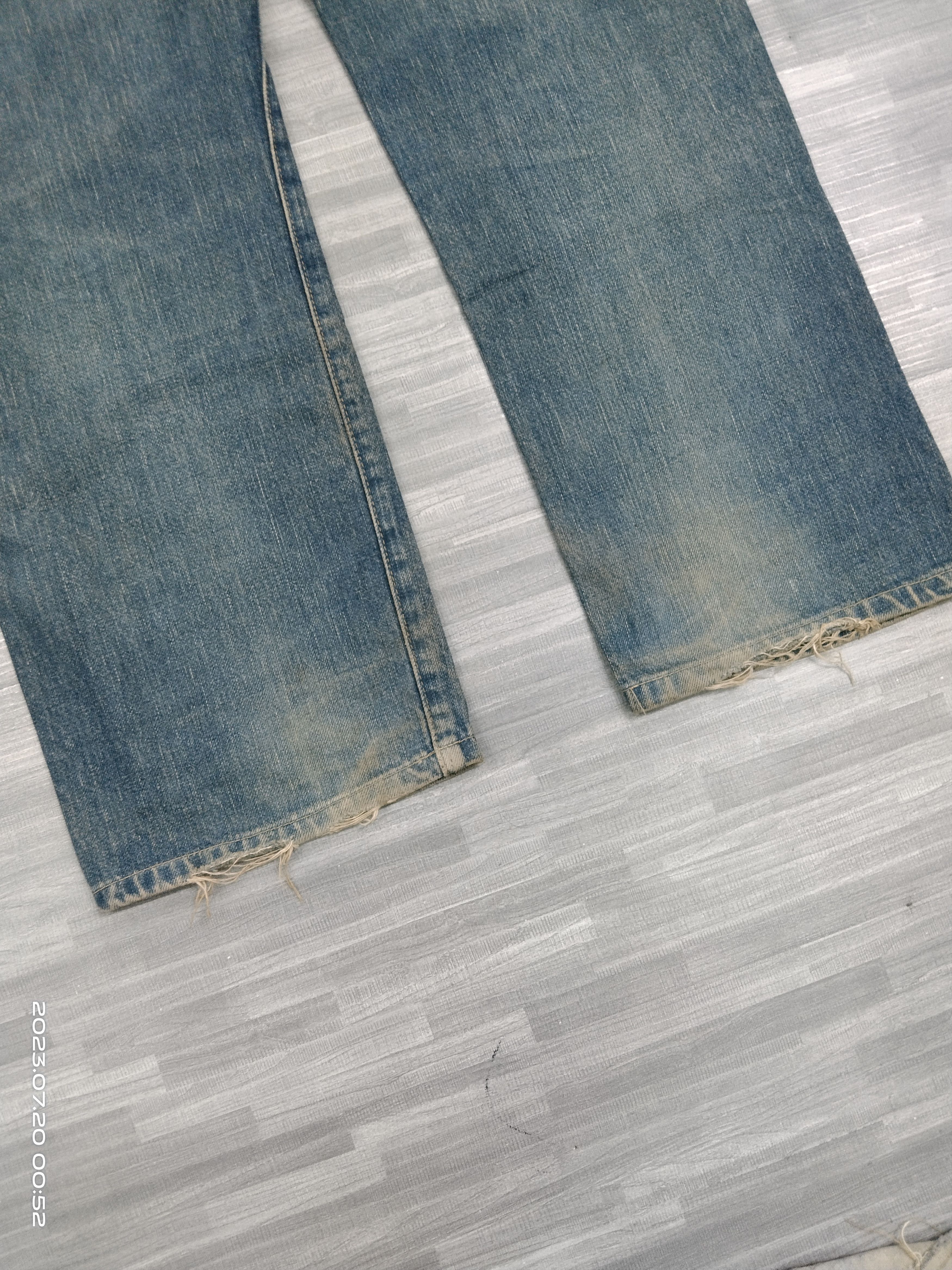Levi's Vintage Clothing VINTAGE LEVIS LVC 1950 701xx BIG E SELVEDGE HIDDEN RIVET Size US 29 - 7 Thumbnail
