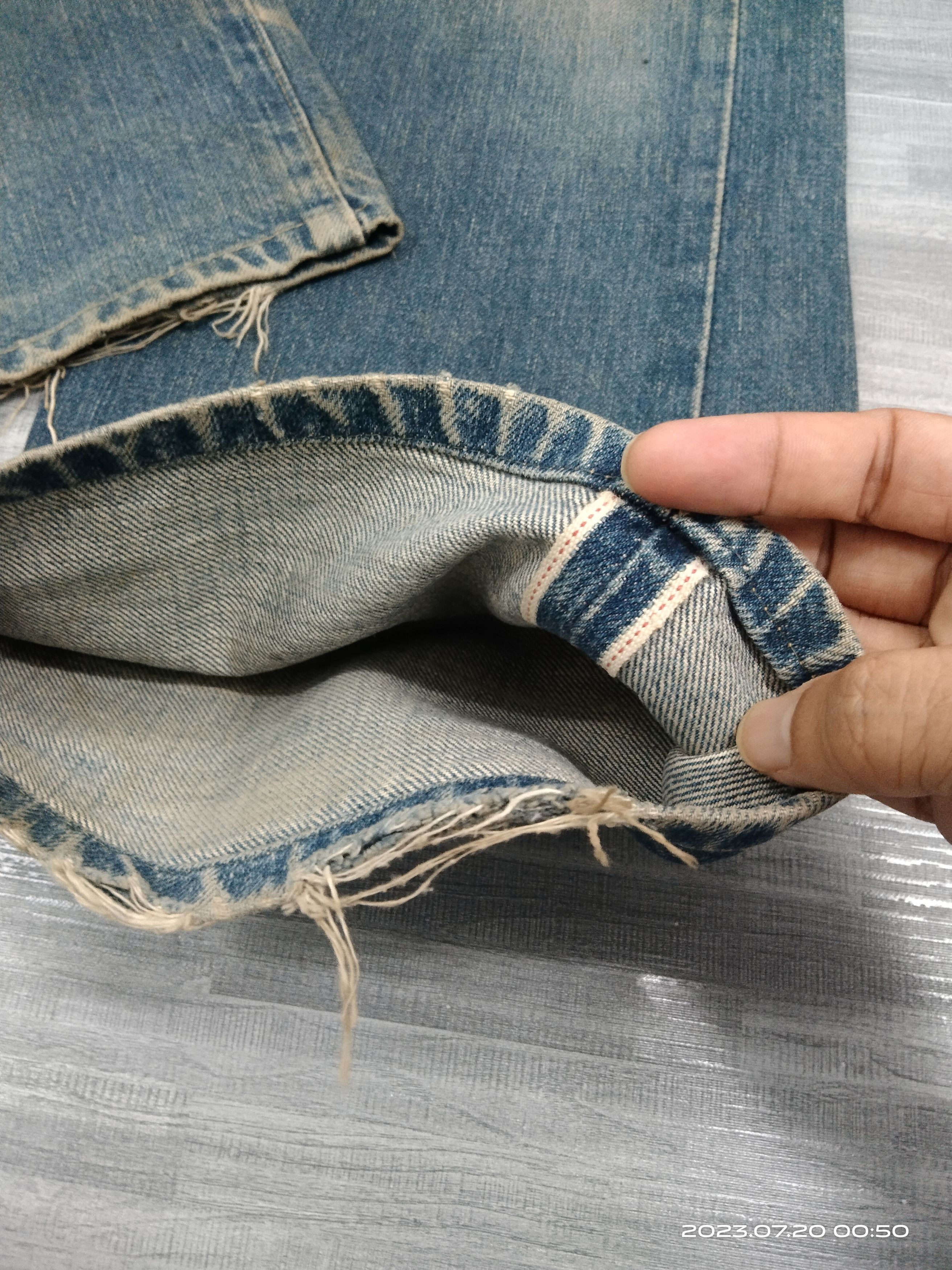 Levi's Vintage Clothing VINTAGE LEVIS LVC 1950 701xx BIG E SELVEDGE HIDDEN RIVET Size US 29 - 9 Thumbnail