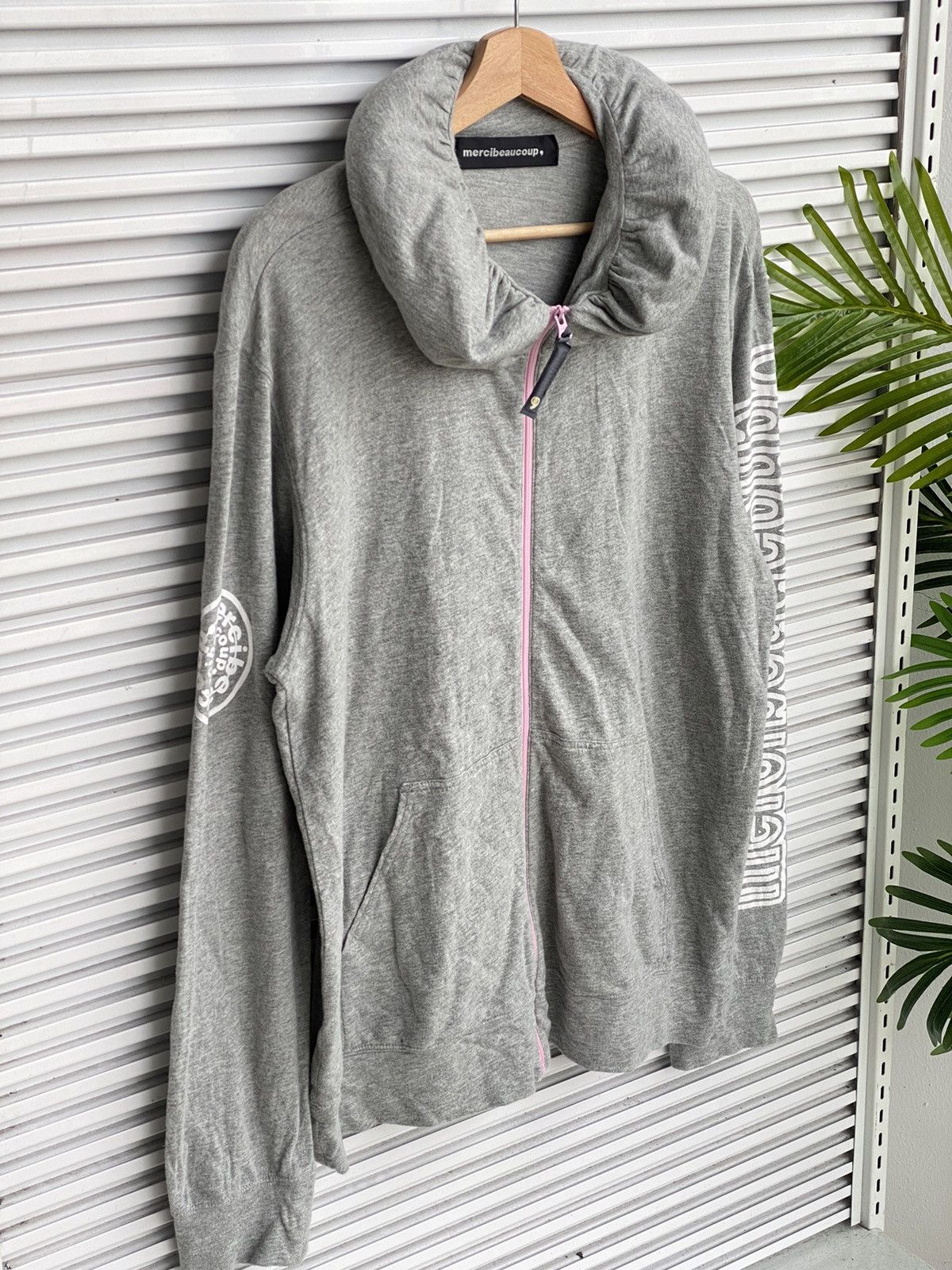 Issey Miyake × Japanese Brand Vintage Issey Miyake Mercibeaucoup Jevous Emprie Hoodies Size US M / EU 48-50 / 2 - 2 Thumbnail