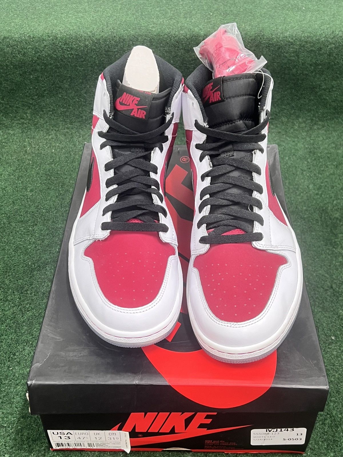 Nike 2014 Air Jordan 1 Retro Carmine Size US 13 / EU 46 - 2 Thumbnail