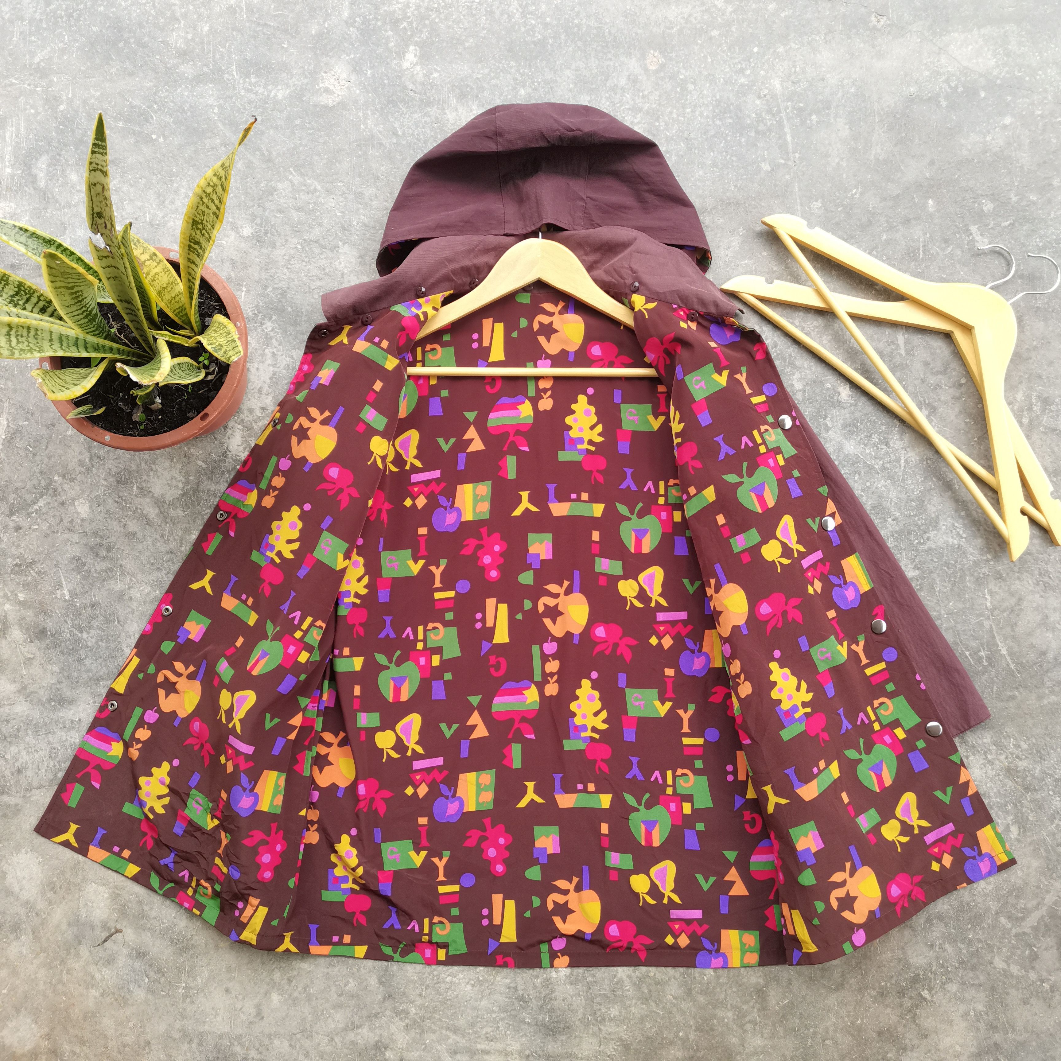 Japanese Brand × Vintage Vintage GIVY Fullprint Inside Button Up Hoodie Jacket Size US L / EU 52-54 / 3 - 2 Thumbnail