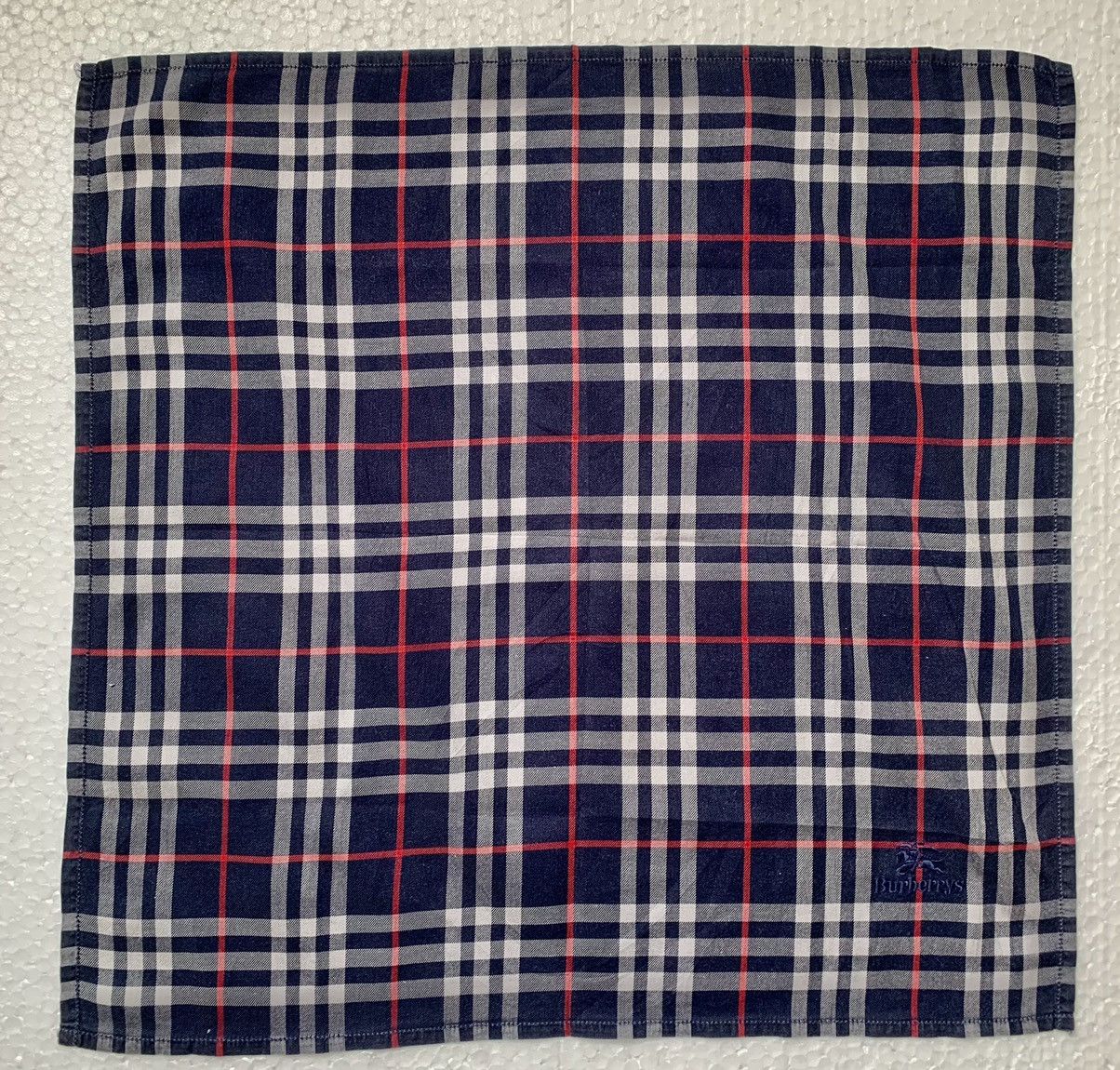 Burberry Burberry Handkerchief / Bandana / Neckerchief Size ONE SIZE - 3 Thumbnail