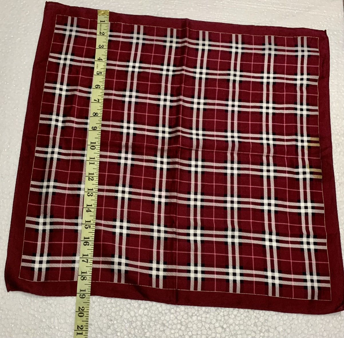 Designer Burberry Handkerchief / Bandana / Neckerchief Size ONE SIZE - 7 Thumbnail
