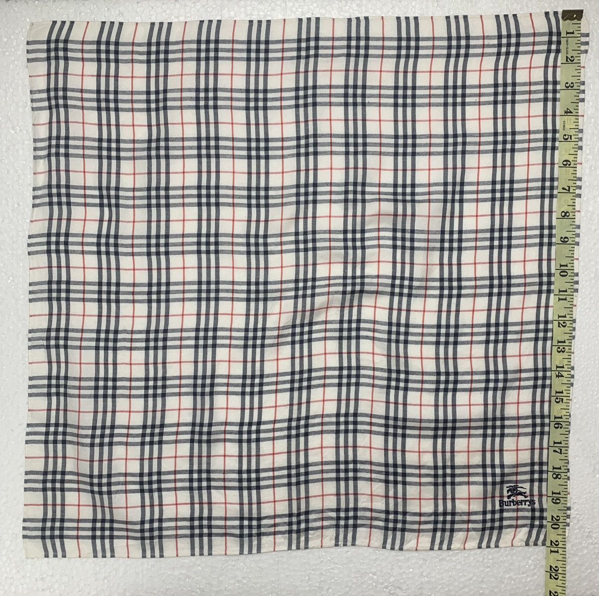 Designer Burberry Handkerchief / Neckerchief / Bandana Size ONE SIZE - 6 Thumbnail