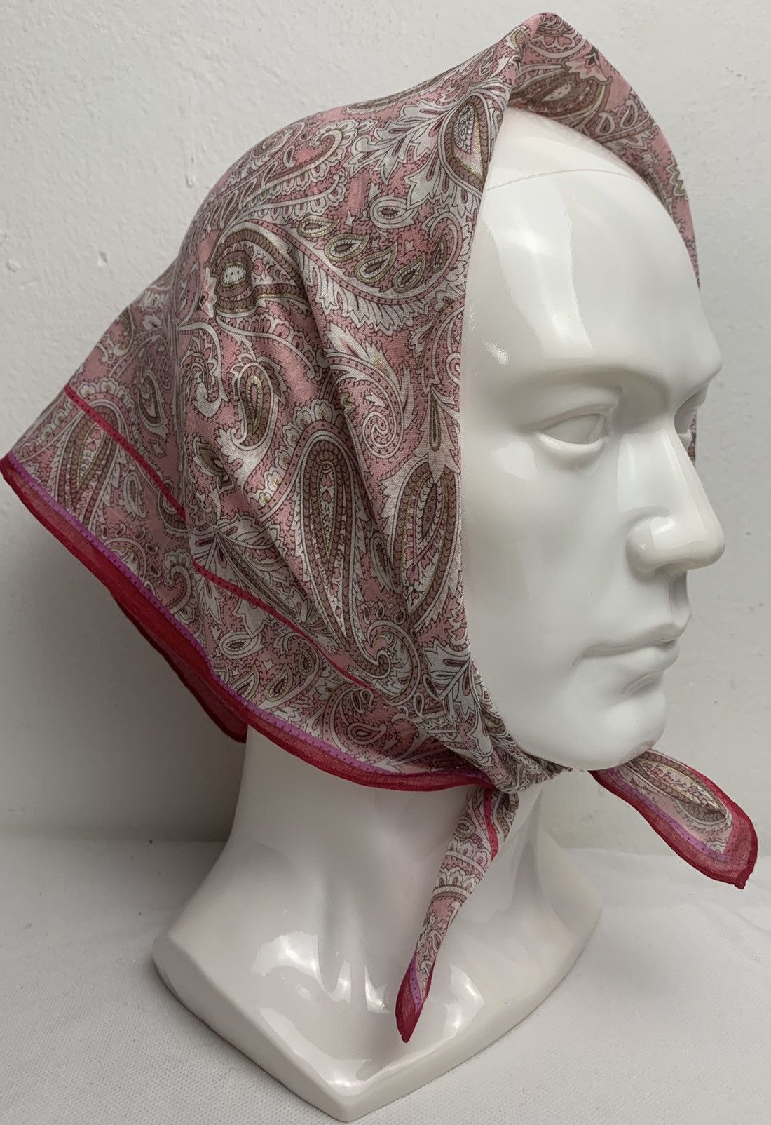 Designer Yves Saint Laurent Neckerchief YSL Handkerchief Bandana Size ONE SIZE - 1 Thumbnail