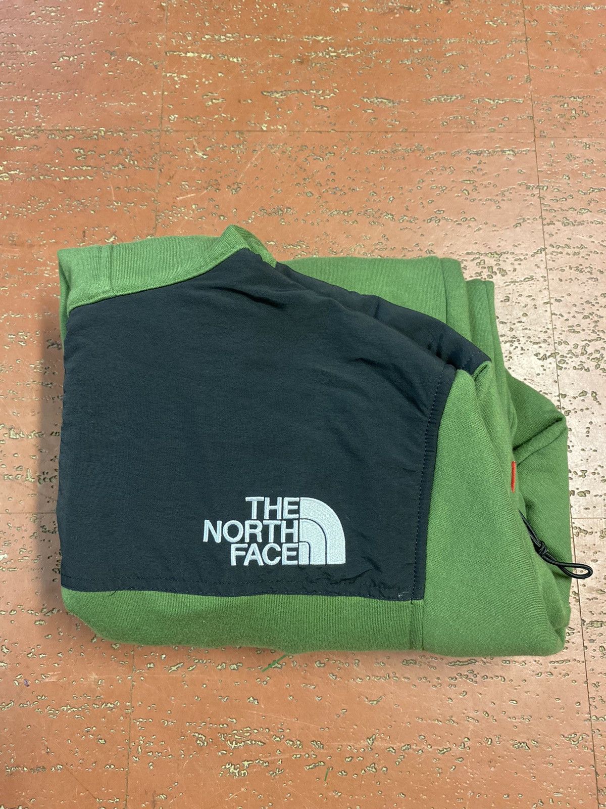 Supreme × The North Face Steep Tech Hoodie Size US M / EU 48-50 / 2 - 5 Thumbnail