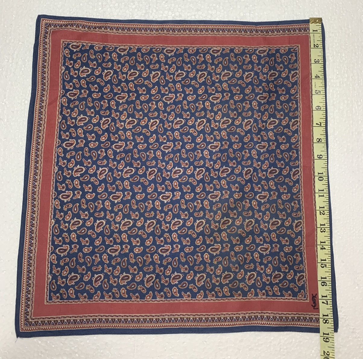Yves Saint Laurent Yves Saint Laurent Pasley Handkercheif / Bandana Size ONE SIZE - 6 Thumbnail