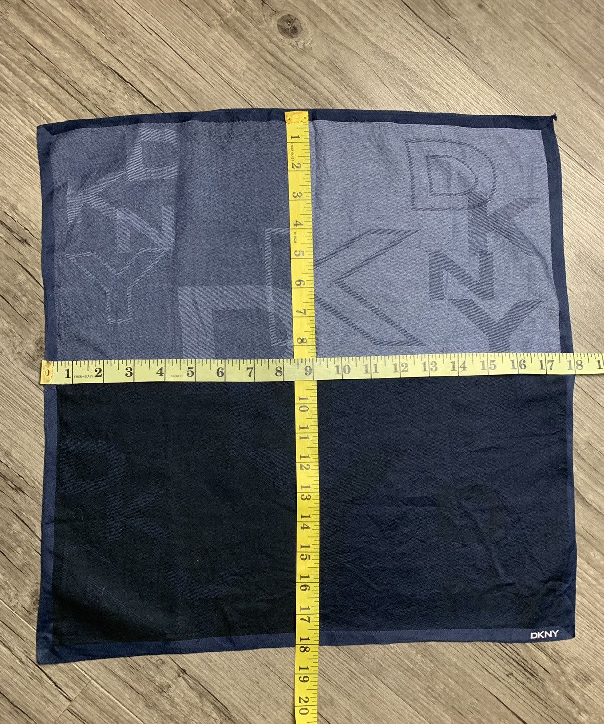 DKNY DKNY Handkerchief / Neckerchief / Bandana Size ONE SIZE - 5 Thumbnail