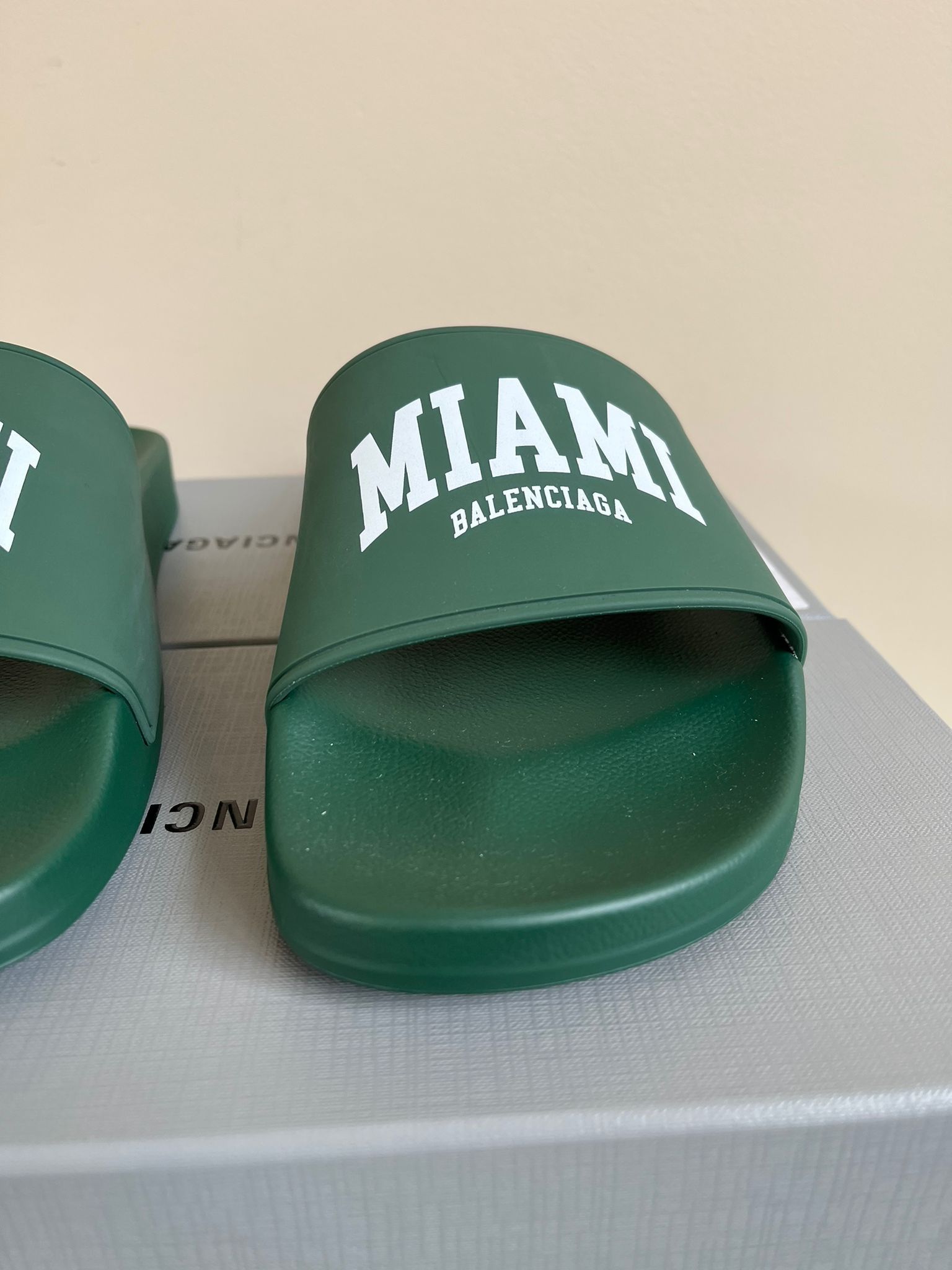 Balenciaga Miami Logo City Slides in Green Size US 10 / EU 43 - 11 Thumbnail