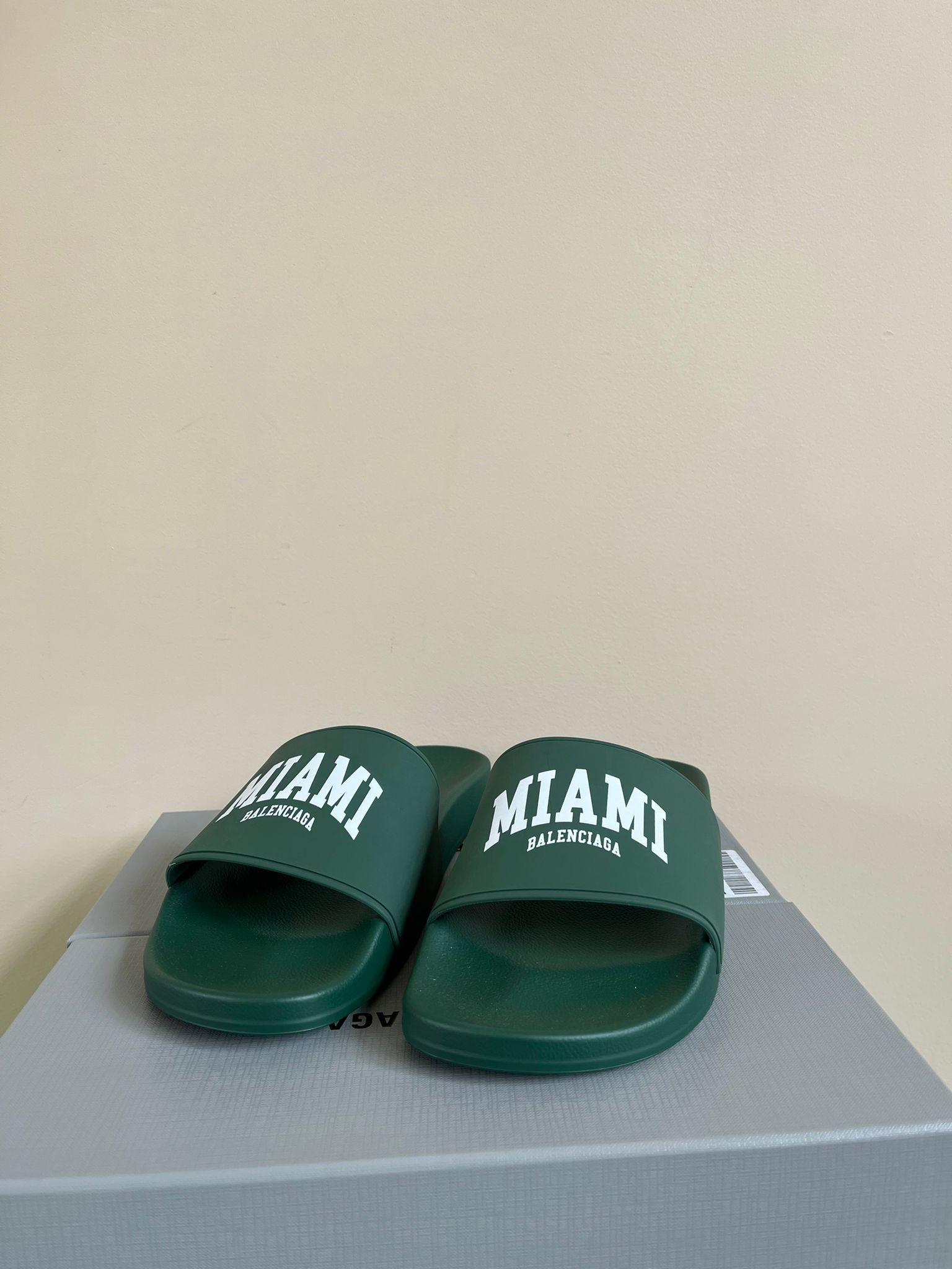 Balenciaga Miami Logo City Slides in Green Size US 10 / EU 43 - 2 Thumbnail