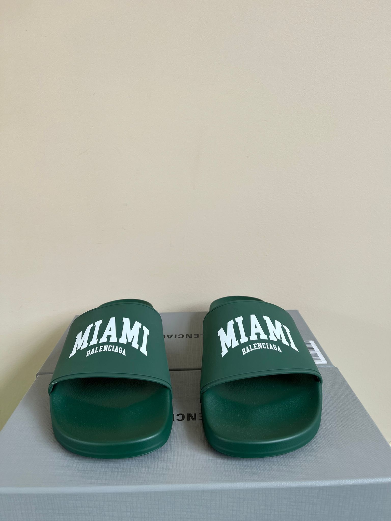 Balenciaga Miami Logo City Slides in Green Size US 10 / EU 43 - 9 Thumbnail