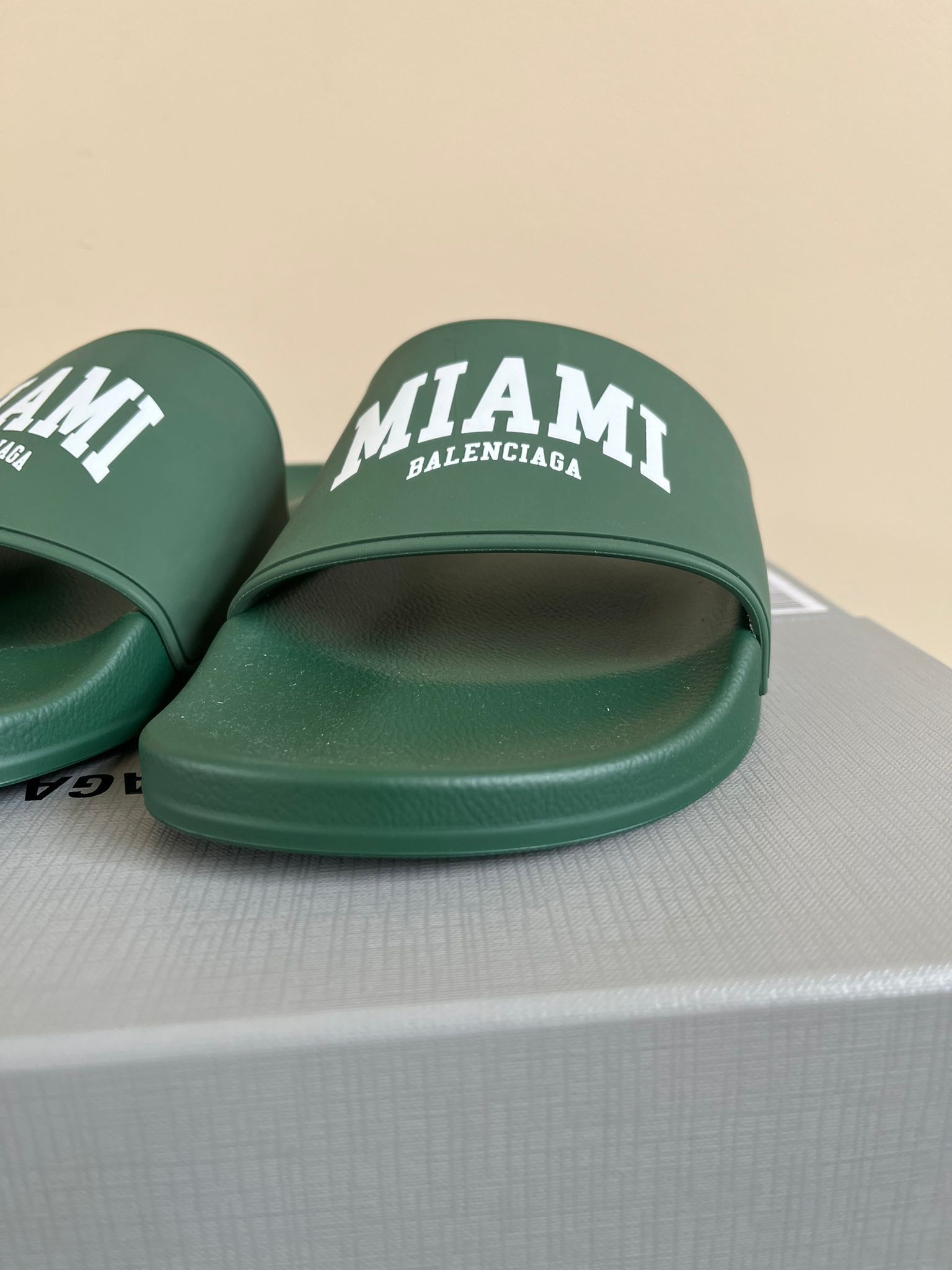 Balenciaga Miami Logo City Slides in Green Size US 10 / EU 43 - 7 Thumbnail