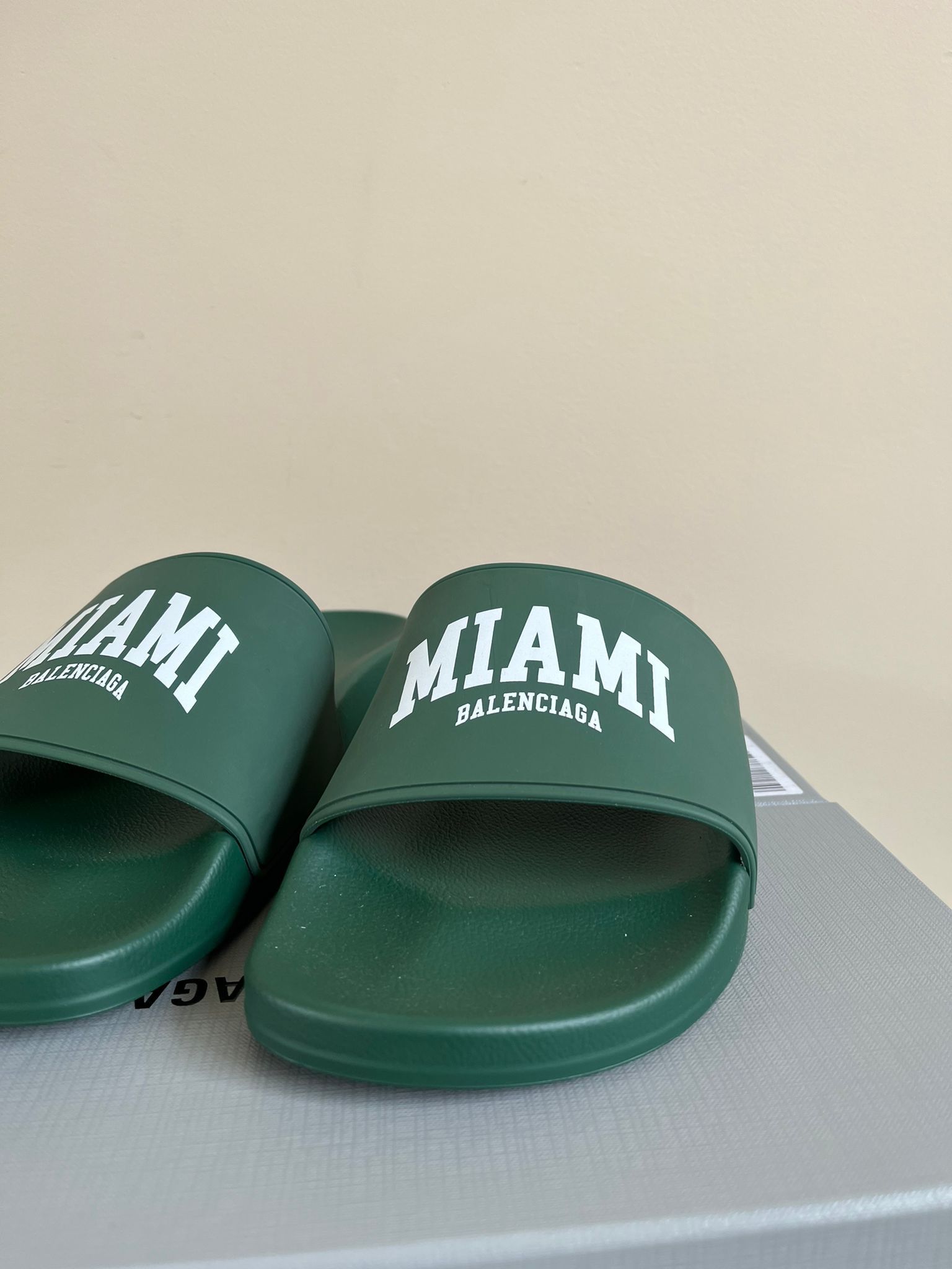 Balenciaga Miami Logo City Slides in Green Size US 10 / EU 43 - 4 Thumbnail
