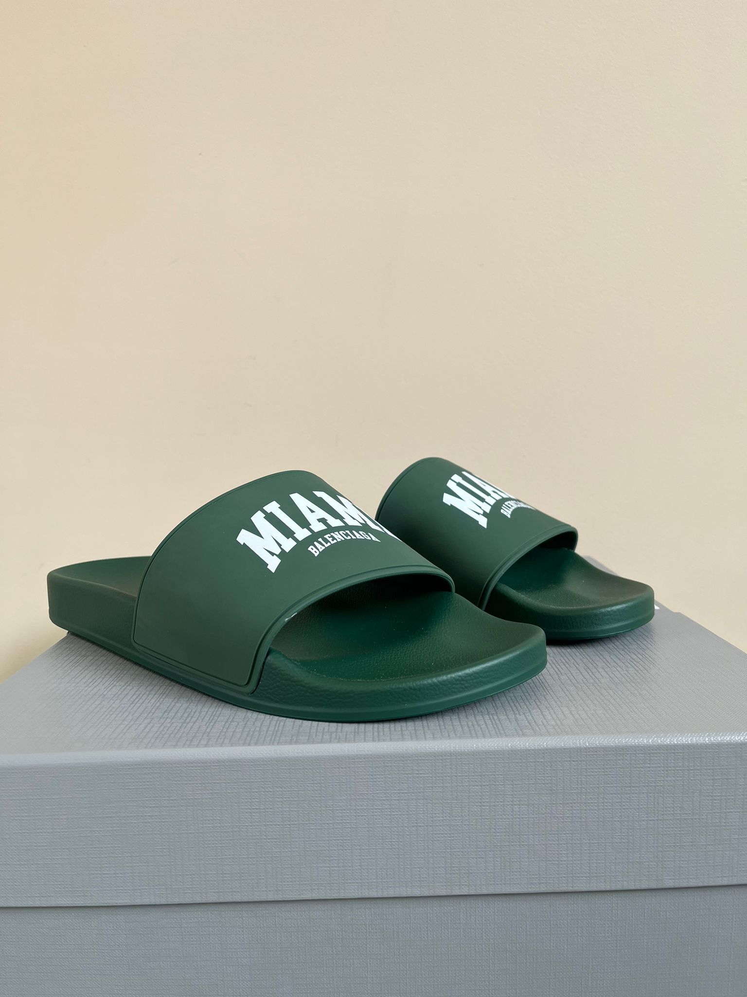 Balenciaga Miami Logo City Slides in Green Size US 10 / EU 43 - 10 Thumbnail