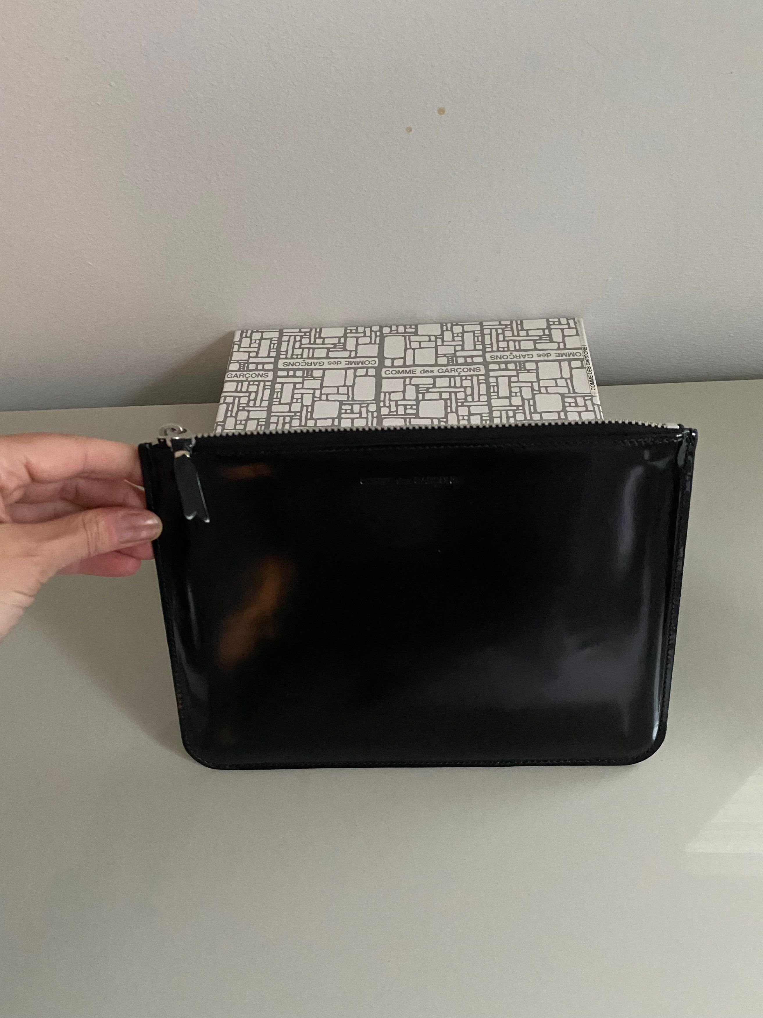 Comme des Garcons New CDG Wallet Mirror Inside Large Zip Pouch (SA5100MI) Size ONE SIZE - 6 Thumbnail