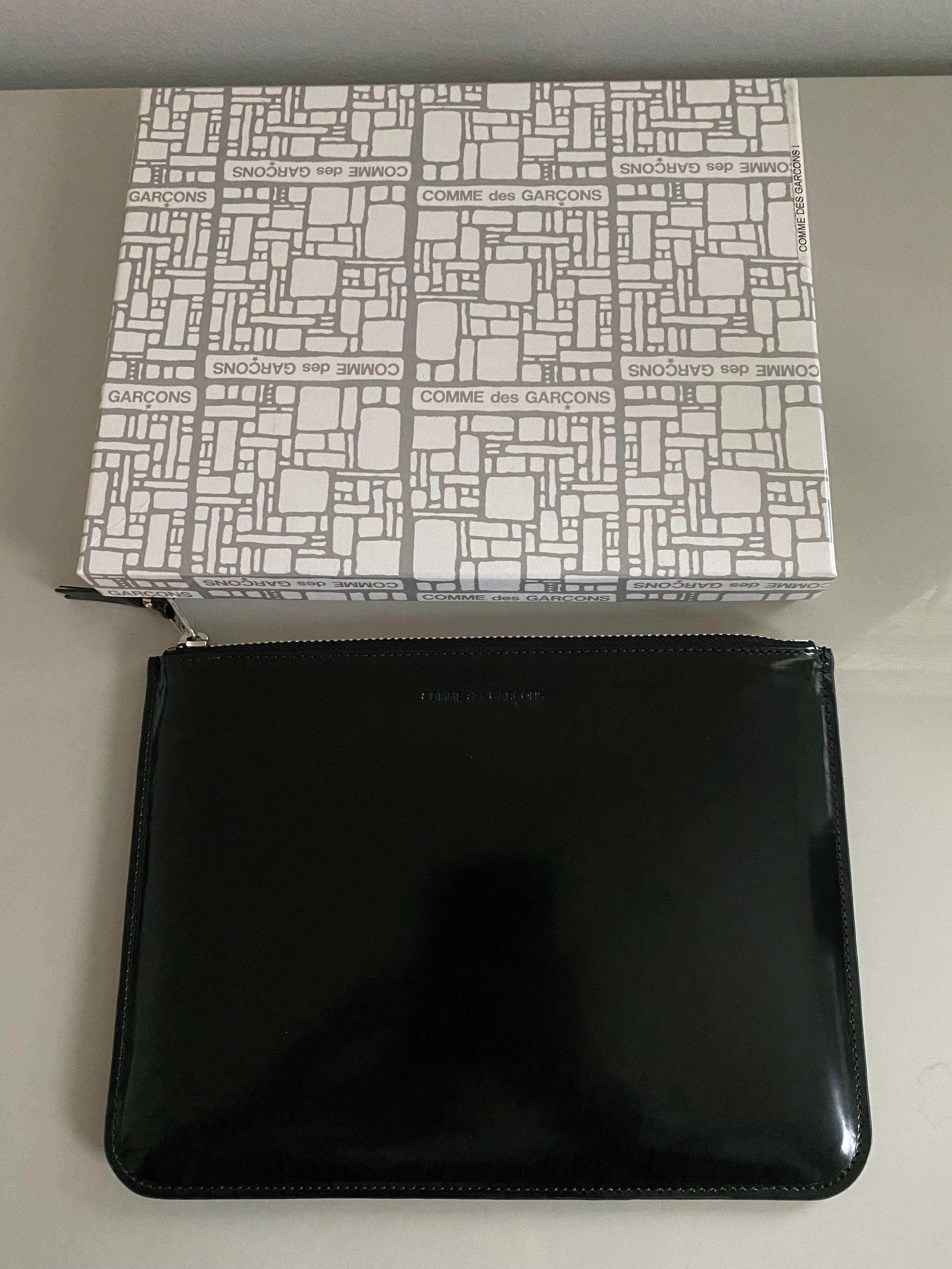 Comme des Garcons New CDG Wallet Mirror Inside Large Zip Pouch (SA5100MI) Size ONE SIZE - 3 Thumbnail