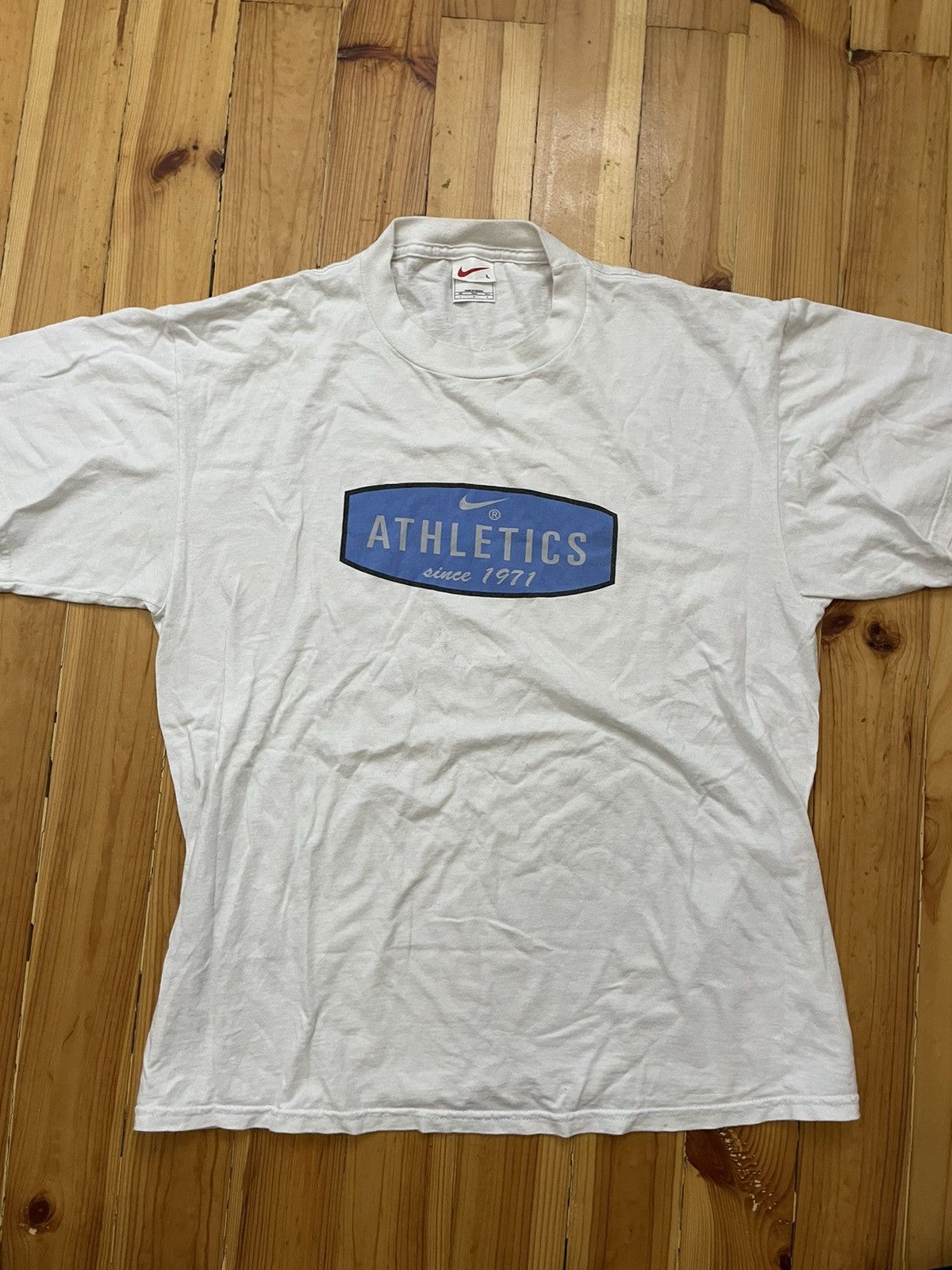 Nike × Vintage Vintage red tag nike T-shirt Size US L / EU 52-54 / 3 - 1 Thumbnail