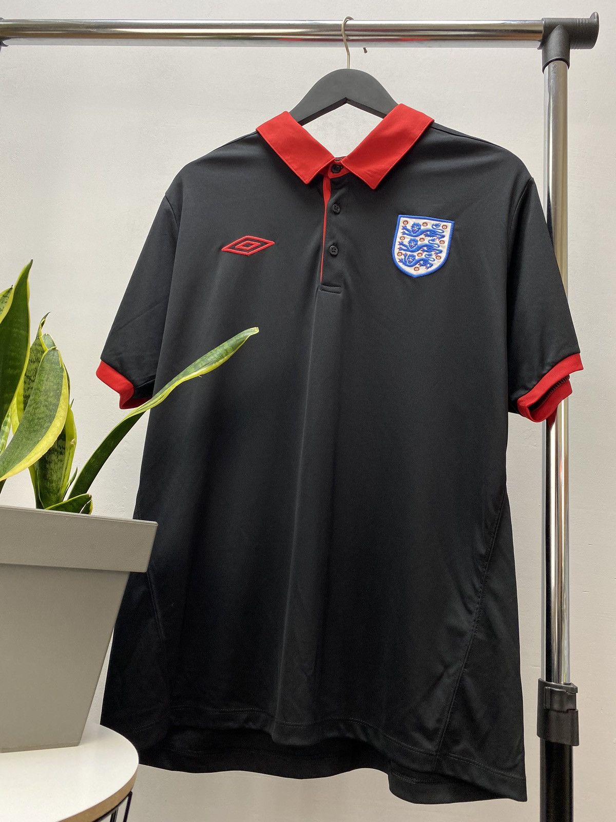 Umbro Umbro England Soccer Jersey Football Shirt Size US XL / EU 56 / 4 - 4 Thumbnail
