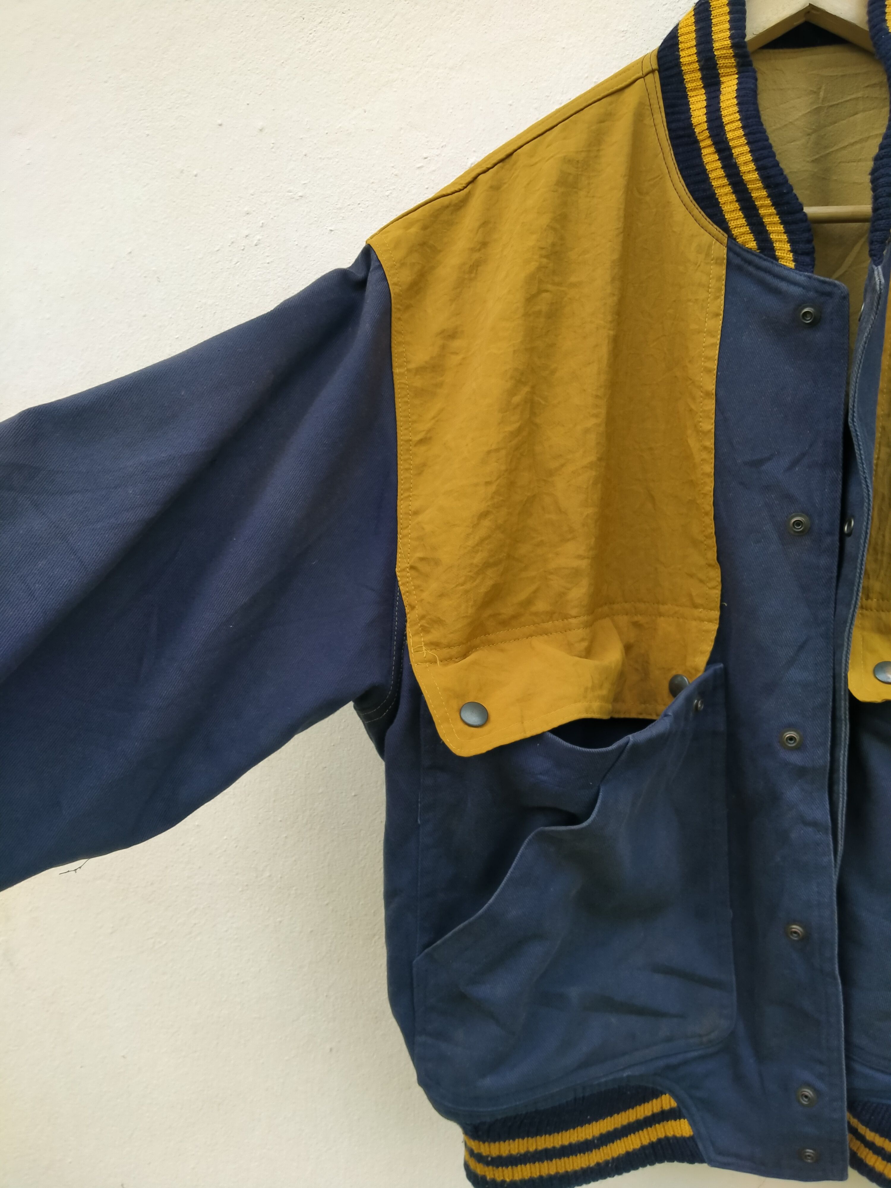 Japanese Brand Vintage Varsity Two Tone Jacket Size US L / EU 52-54 / 3 - 4 Thumbnail