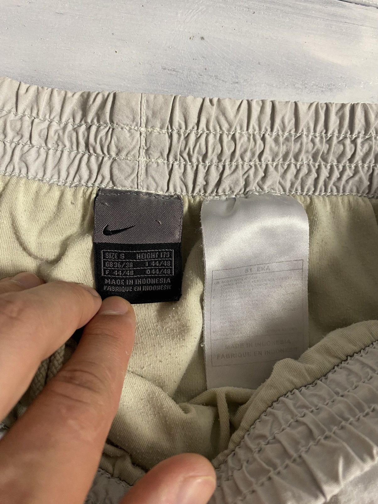 Nike Rare Vintage Pants Nike Y2K style small swoosh drill pants. Size US 30 / EU 46 - 8 Thumbnail