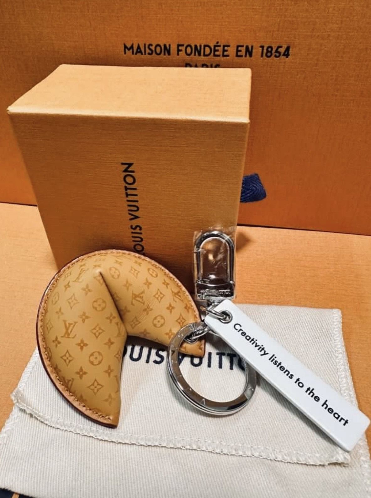 Louis Vuitton × Virgil Abloh 🔥 Rare! Fortune Cookie Charm Key Chain Coins Bag Size ONE SIZE - 2 Thumbnail