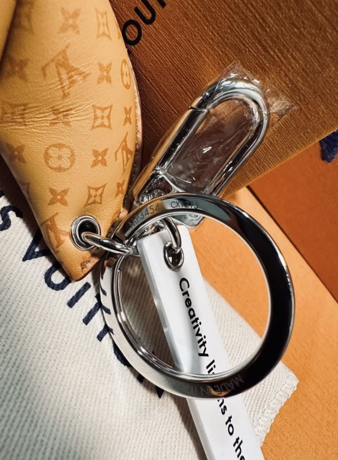 LOUIS VUITTON Virgil Abloh期 モノグラム キーリング Louis Vuitton × Virgil Abloh 🔥 Rare! Fortune Cookie Charm Key