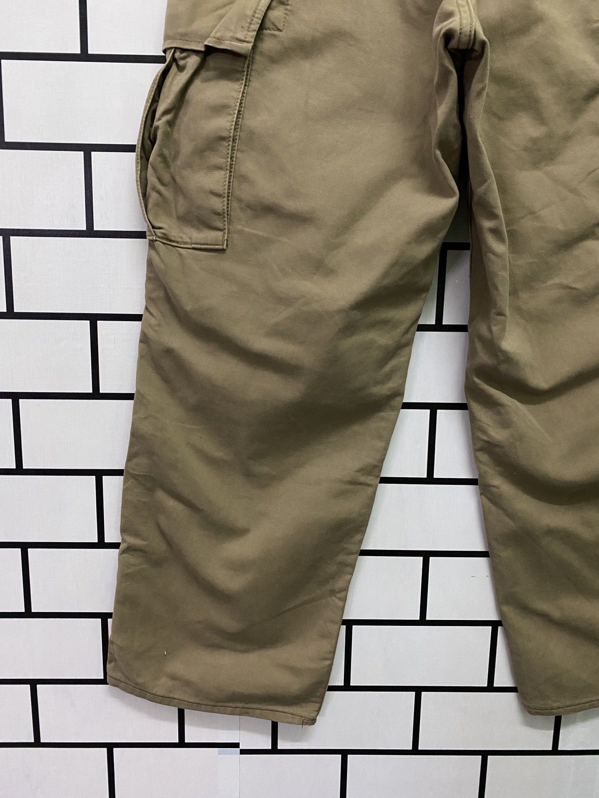 Alpha Industries Alpha Industries 6 Pocket Distressed Adjustable Waist Pants Size US 31 - 12 Thumbnail