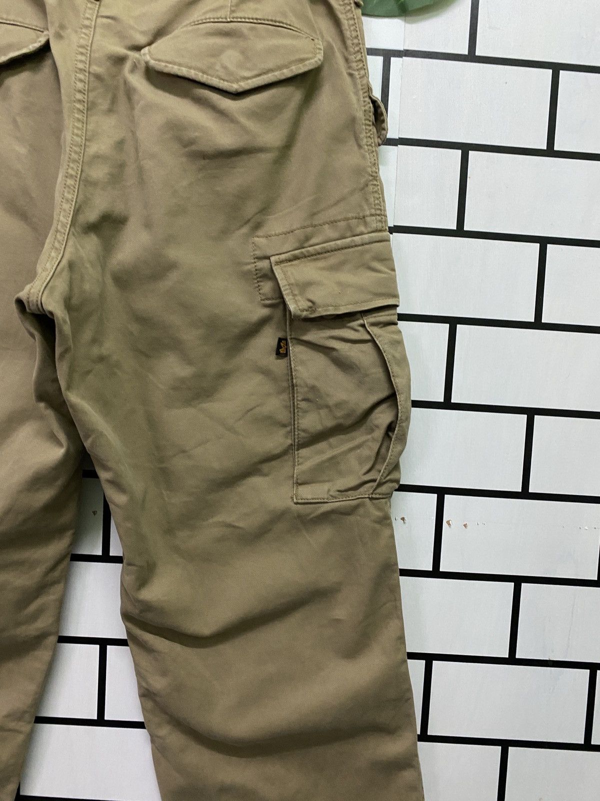 Alpha Industries Alpha Industries 6 Pocket Distressed Adjustable Waist Pants Size US 31 - 13 Thumbnail