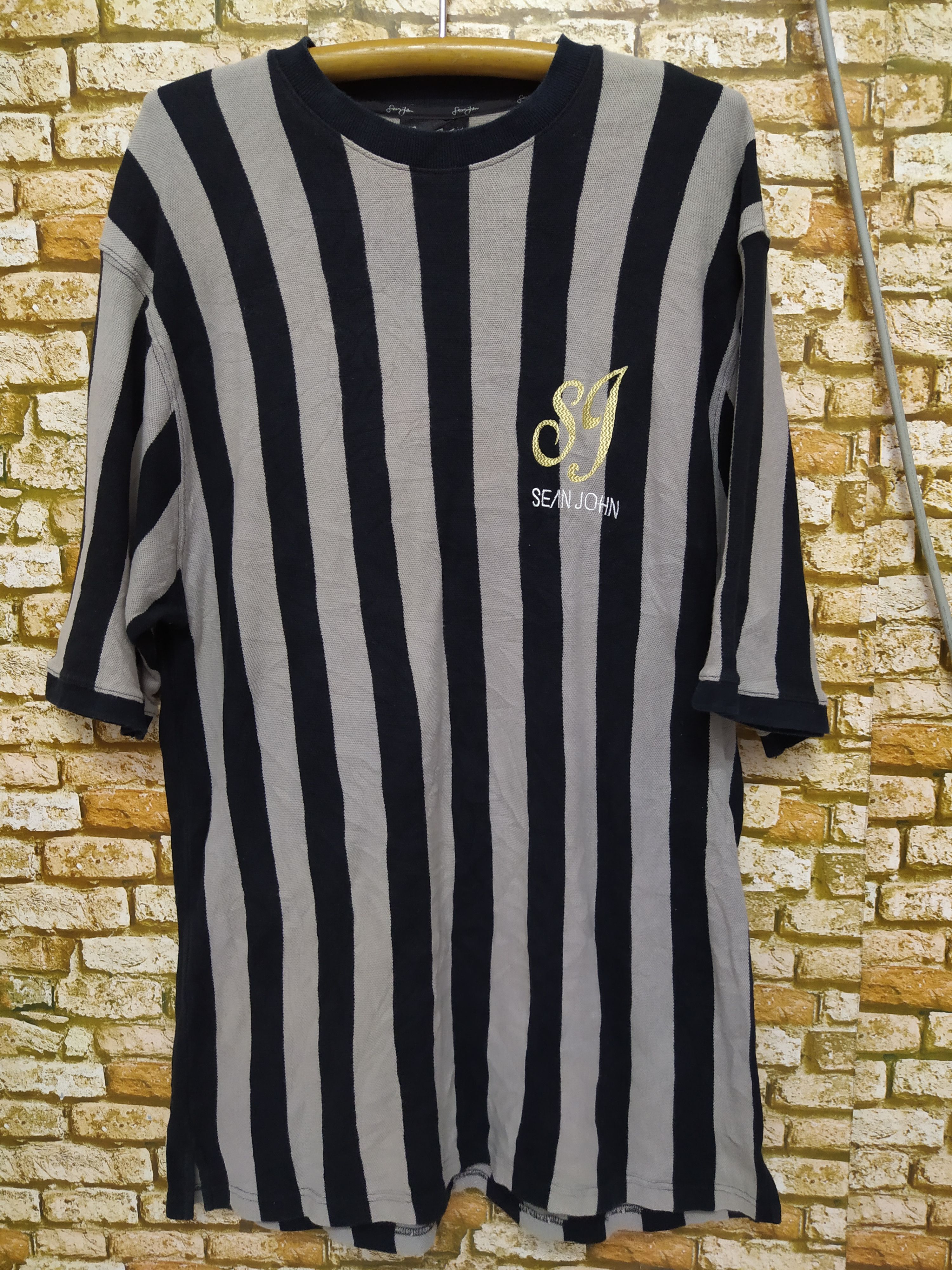 90s SEAN JOHN Prison Stripe OVER-SIZED SHIRT (B399)