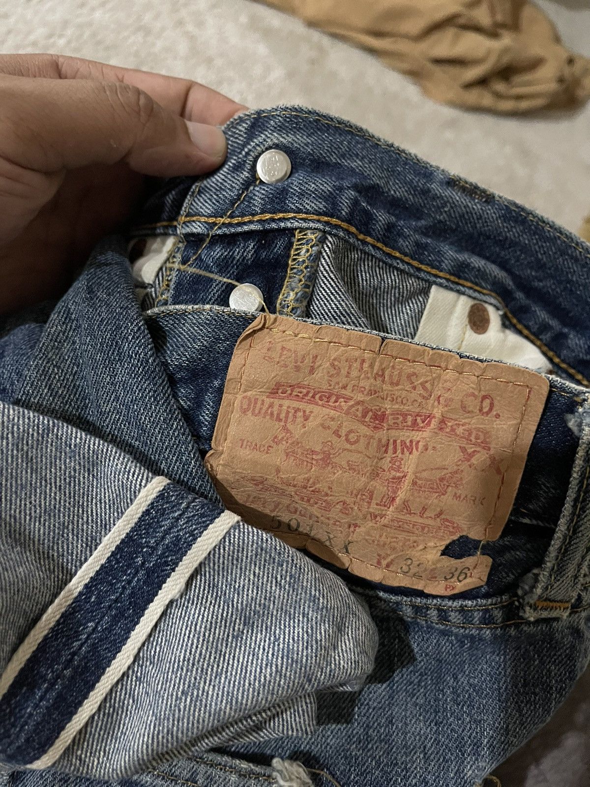 Levi's VINTAGE SELVEDGE LEVI’S 501 BIG E” Distressed USA Made Size US 31 - 10 Thumbnail