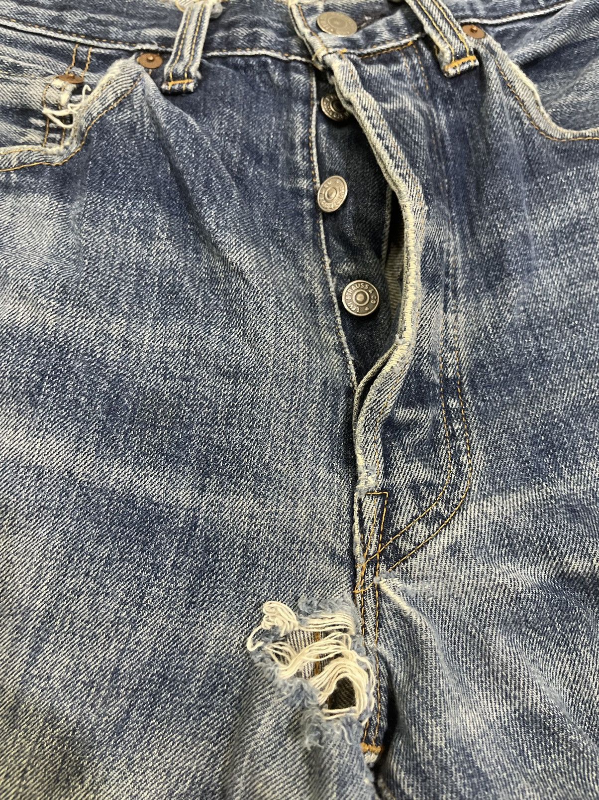 Levi's VINTAGE SELVEDGE LEVI’S 501 BIG E” Distressed USA Made Size US 31 - 3 Thumbnail
