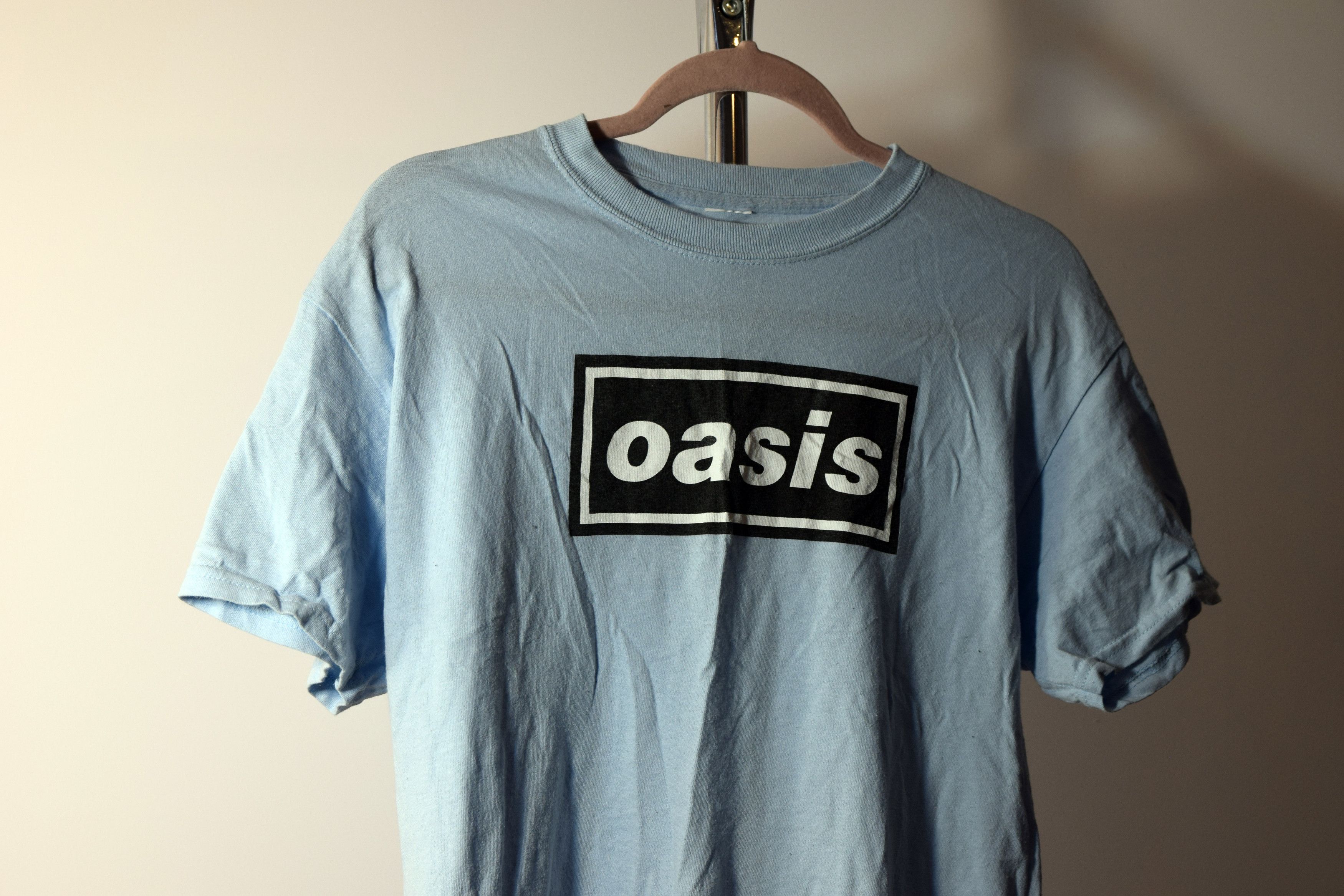 Band Tees × Vintage 90s/y2k merchOasis Vintage Band T-shirt M / L Rock TOUR RARE Size US M / EU 48-50 / 2 - 2 Thumbnail