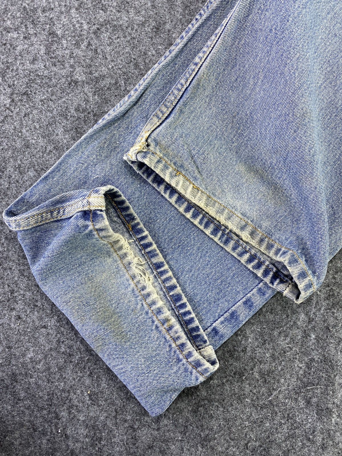 Levi's Vintage Levi's 505 Jeans Blue Wash 36x29 - J776 Size US 36 / EU 52 - 8 Thumbnail
